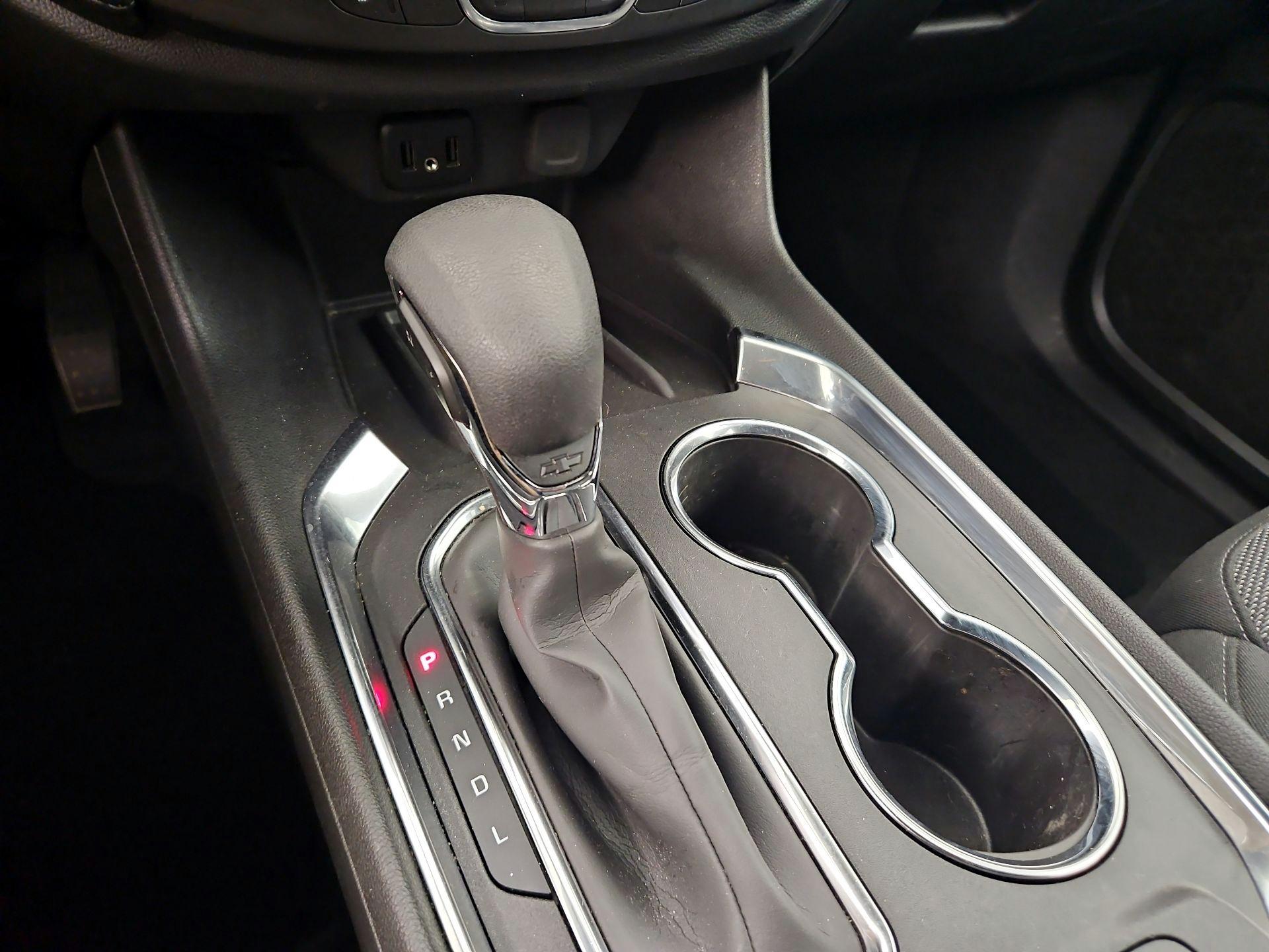 Thumbnail: 2023 Chevrolet Traverse - 17