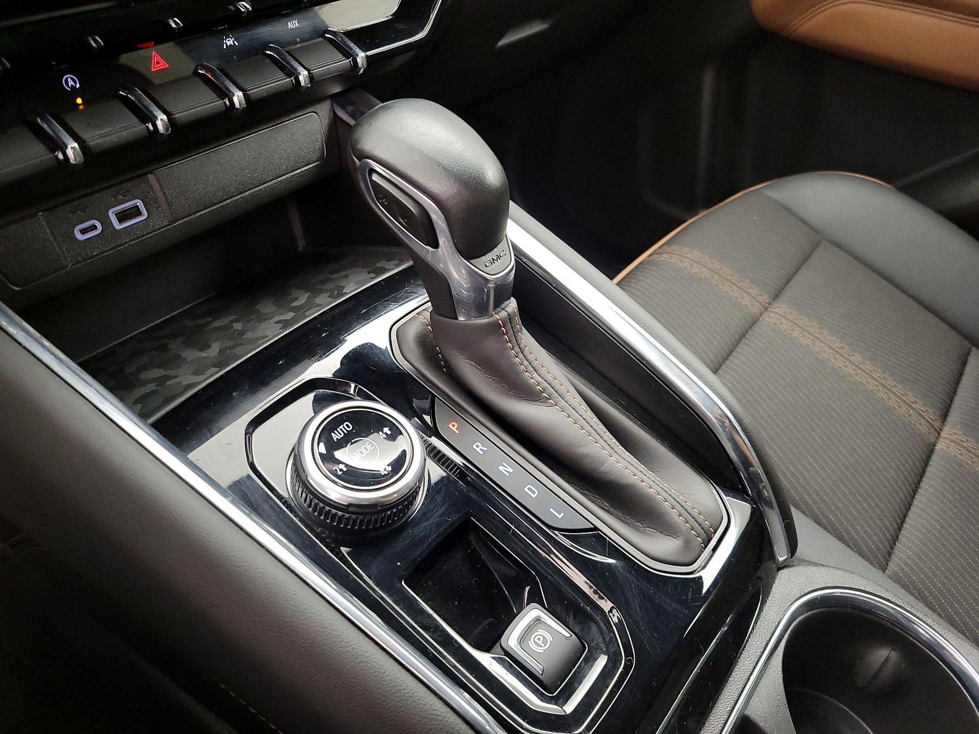 Thumbnail: 2024 GMC Canyon - 17