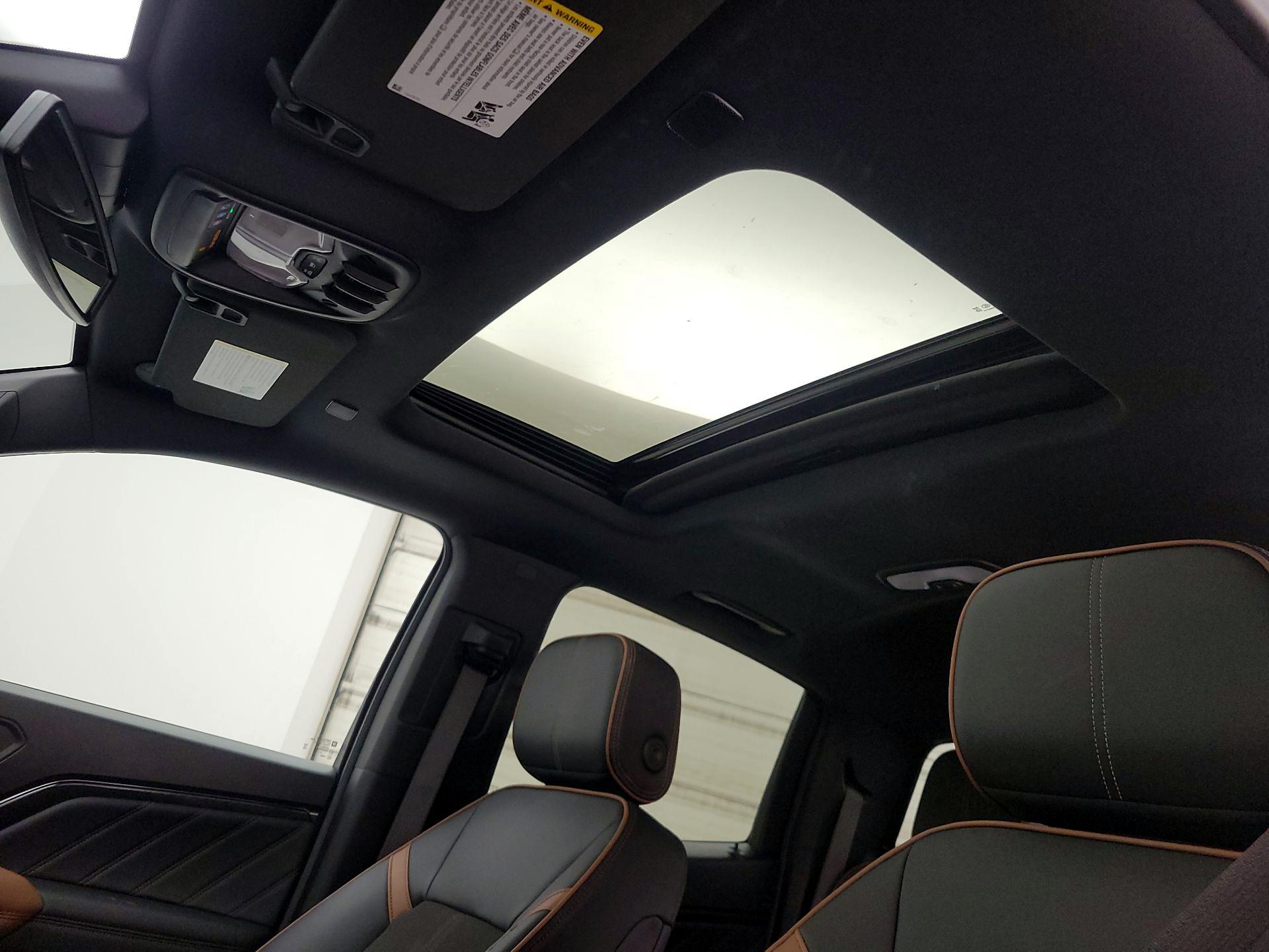 Thumbnail: 2024 GMC Canyon - 19