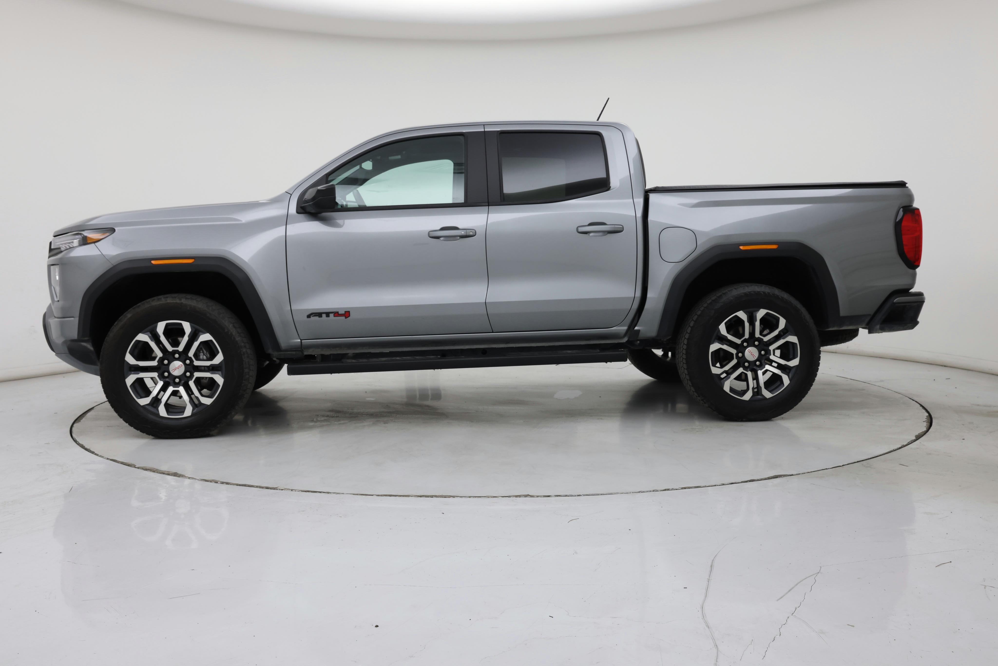 Thumbnail: 2024 GMC Canyon - 3