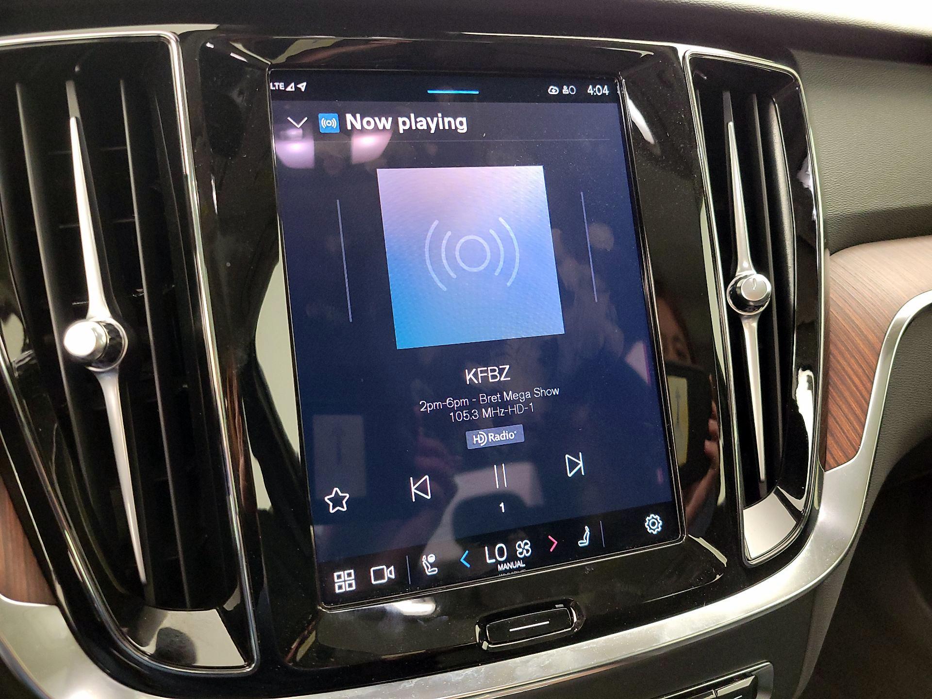 Thumbnail: 2025 Volvo S60 - 16