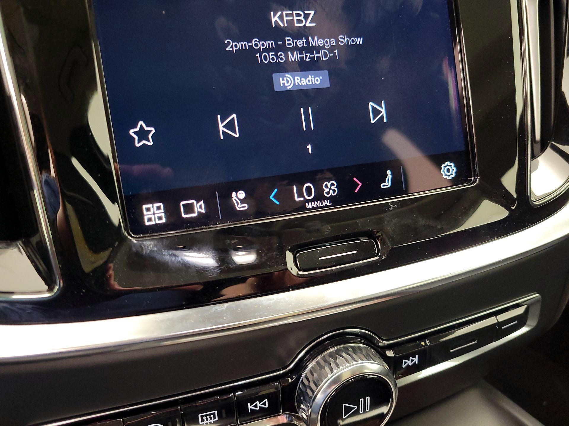 Thumbnail: 2025 Volvo S60 - 17