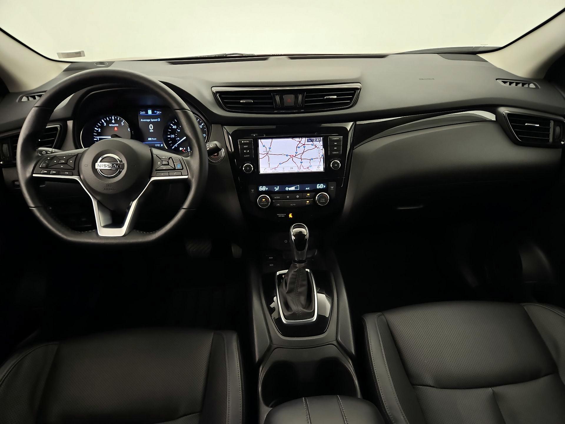 Thumbnail: 2022 Nissan Rogue Sport - 9