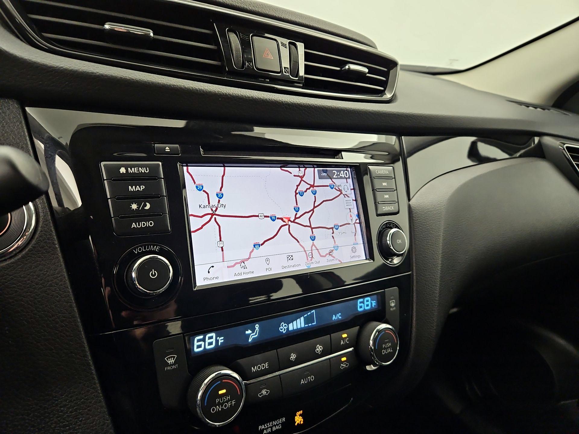 Thumbnail: 2022 Nissan Rogue Sport - 14