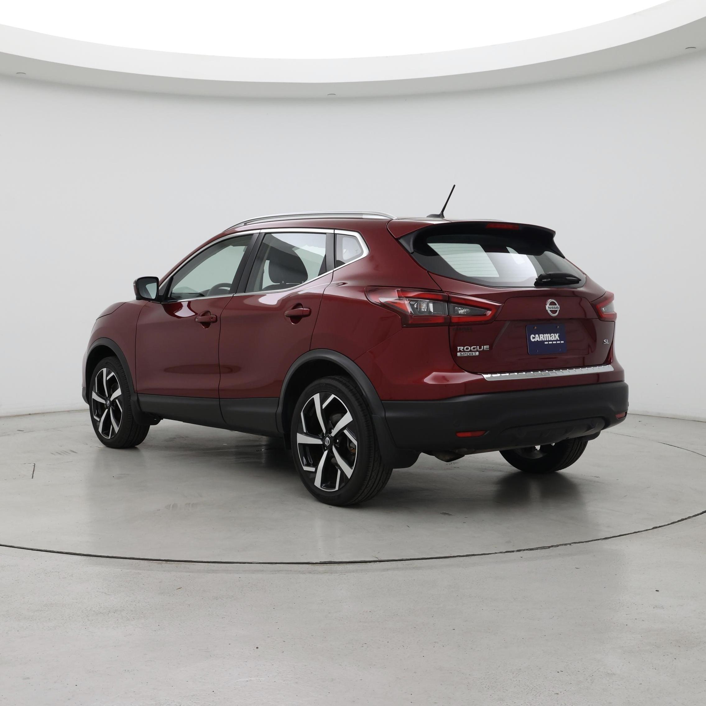 Thumbnail: 2022 Nissan Rogue Sport - 2