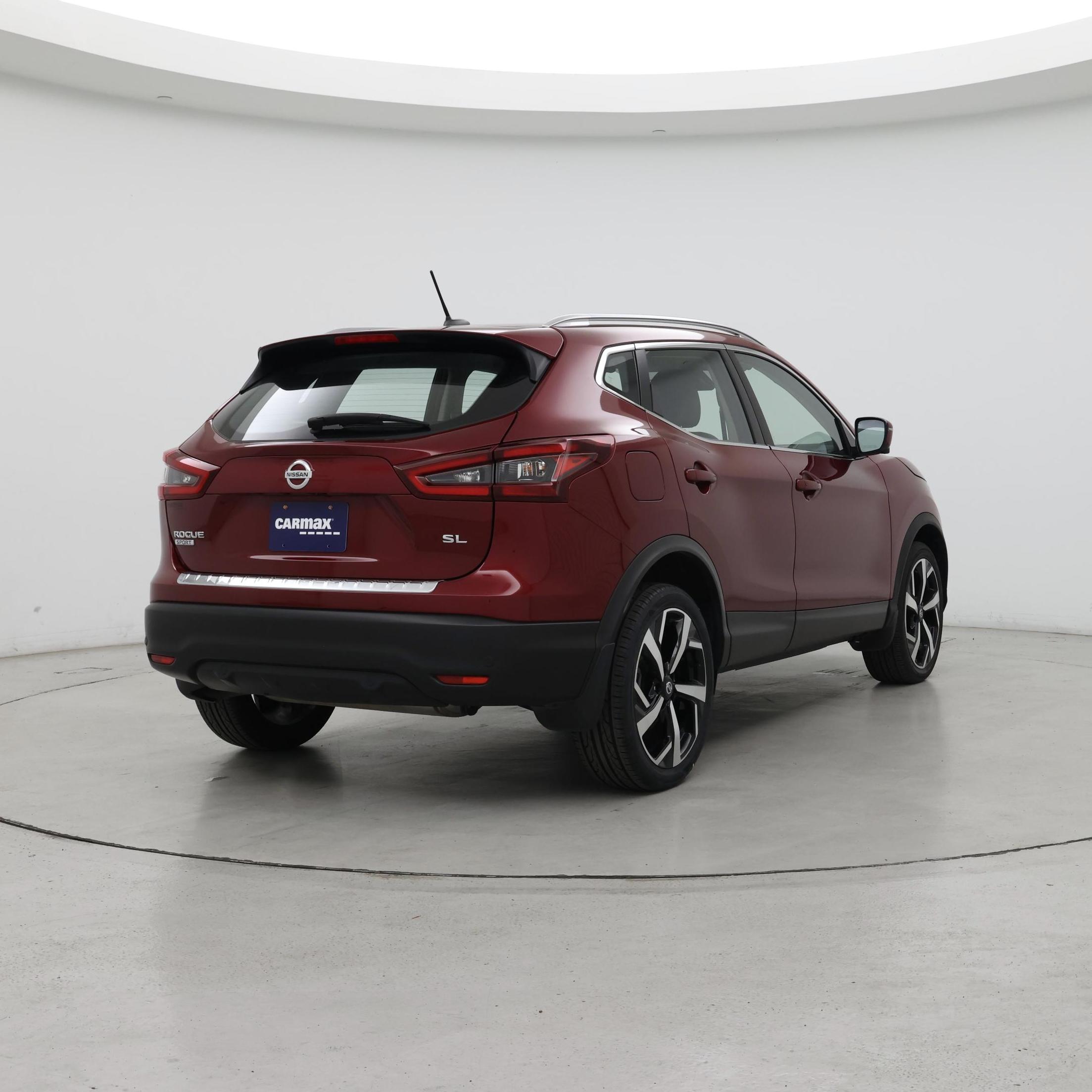 Thumbnail: 2022 Nissan Rogue Sport - 8