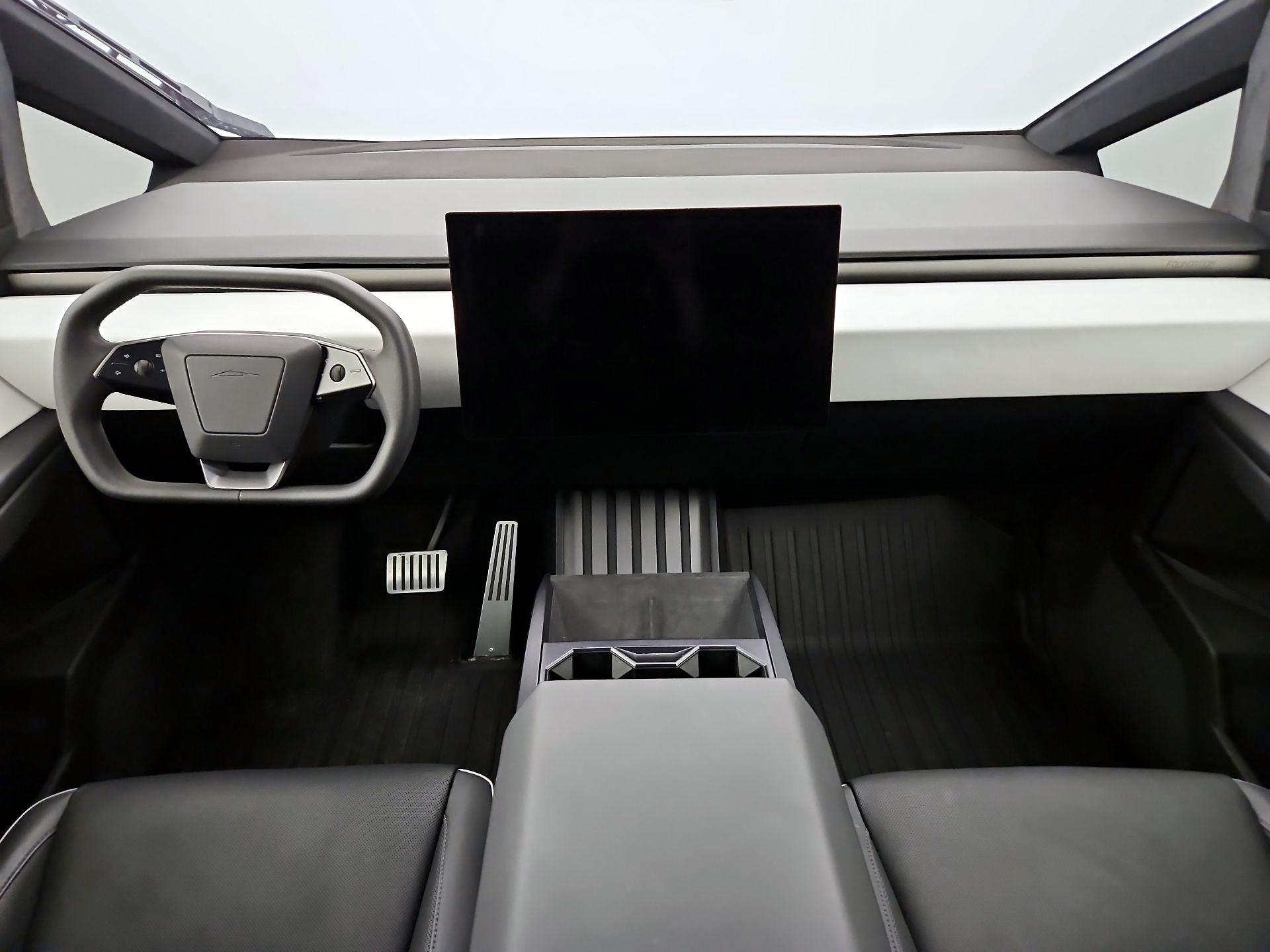 Thumbnail: 2024 Tesla Cybertruck - 9