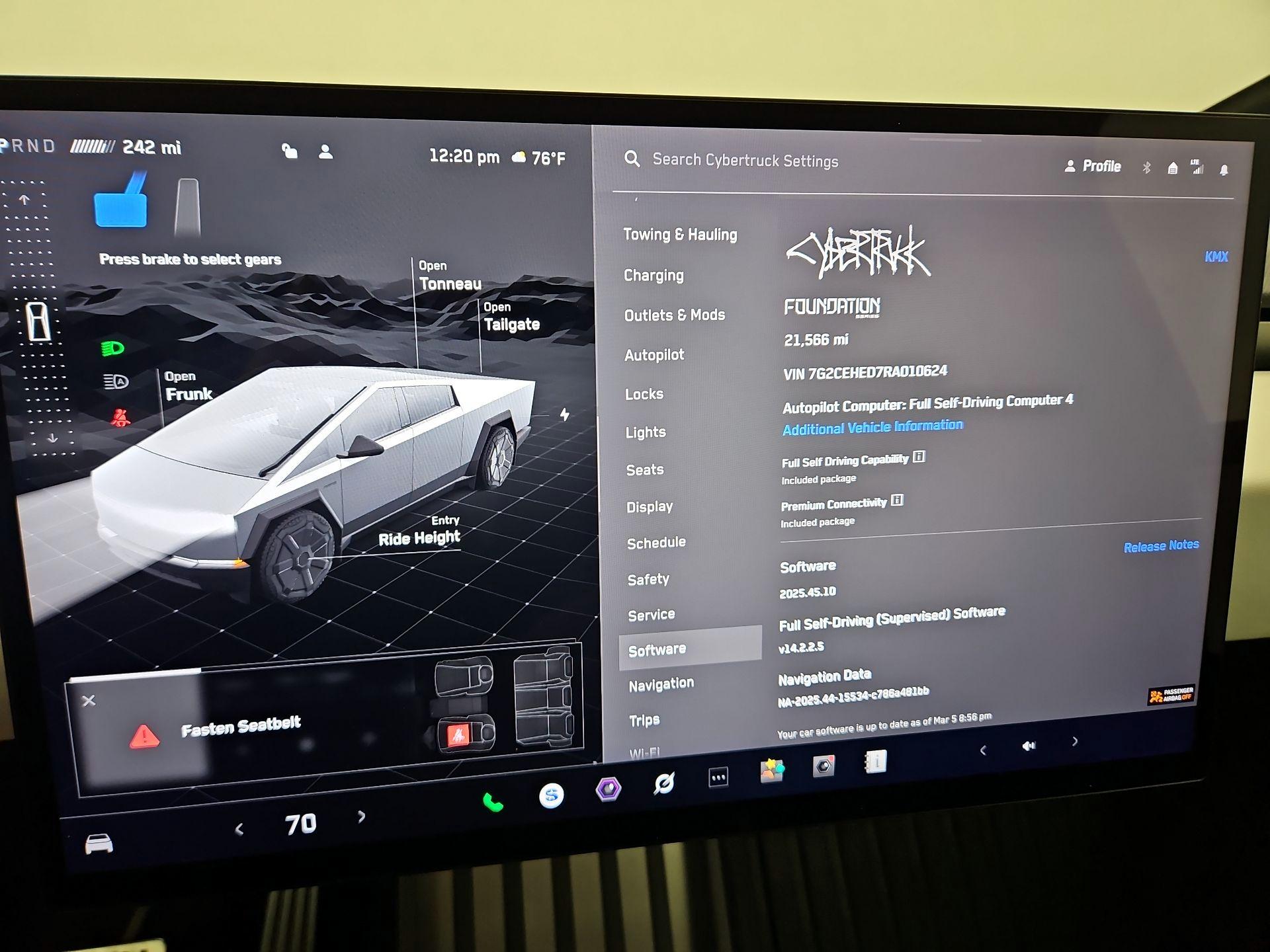 Thumbnail: 2024 Tesla Cybertruck - 13