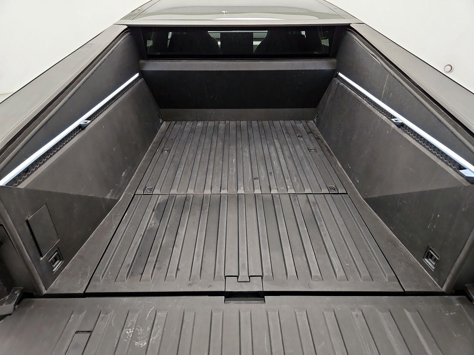 Thumbnail: 2024 Tesla Cybertruck - 20