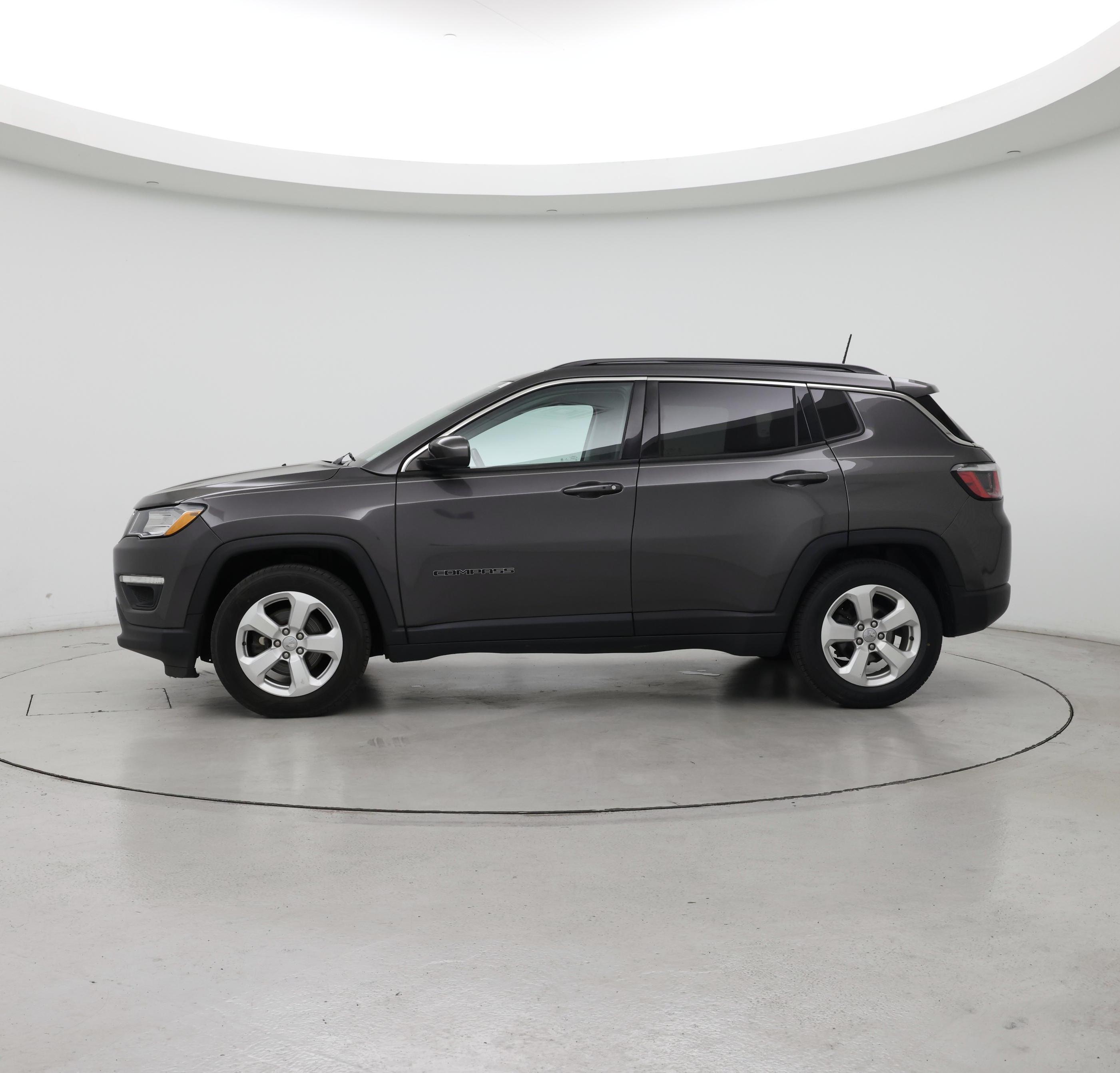 Thumbnail: 2019 Jeep Compass - 3