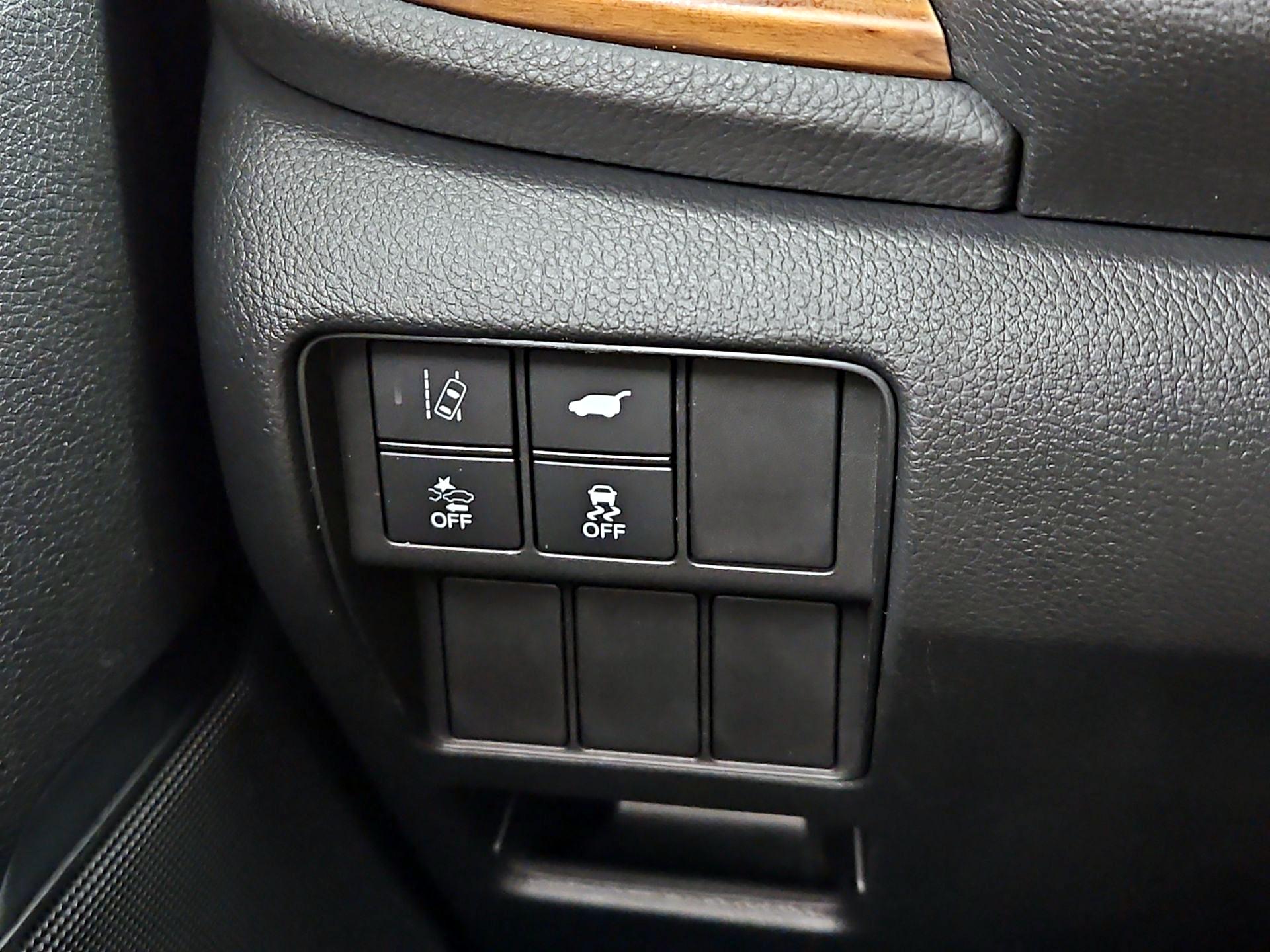 Thumbnail: 2018 Honda CR-V - 13