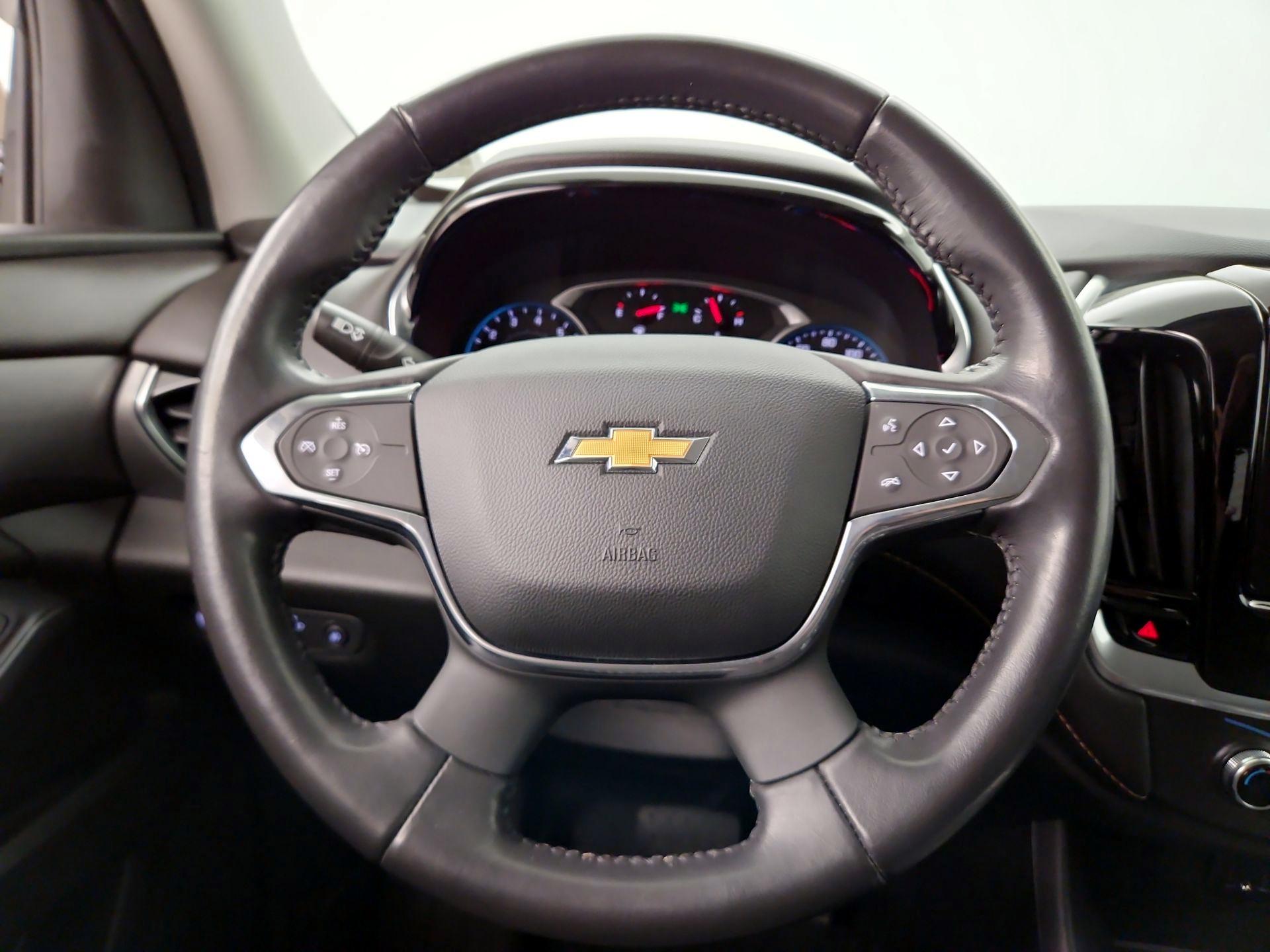 Thumbnail: 2020 Chevrolet Traverse - 10