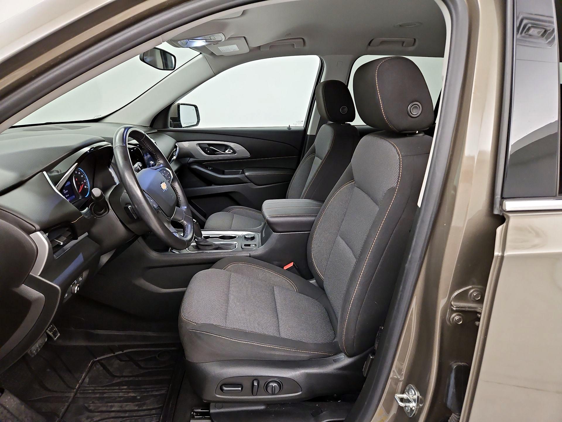 Thumbnail: 2020 Chevrolet Traverse - 11