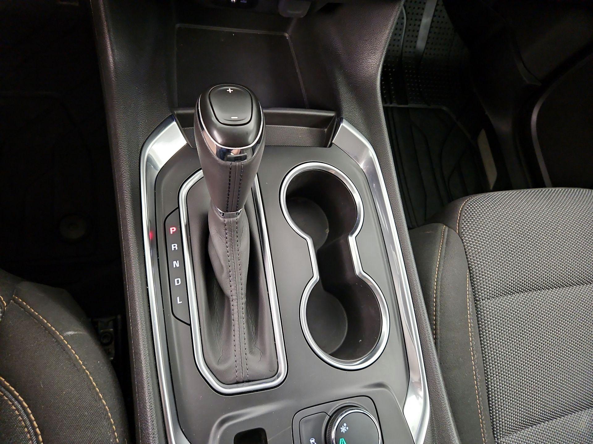 Thumbnail: 2020 Chevrolet Traverse - 17