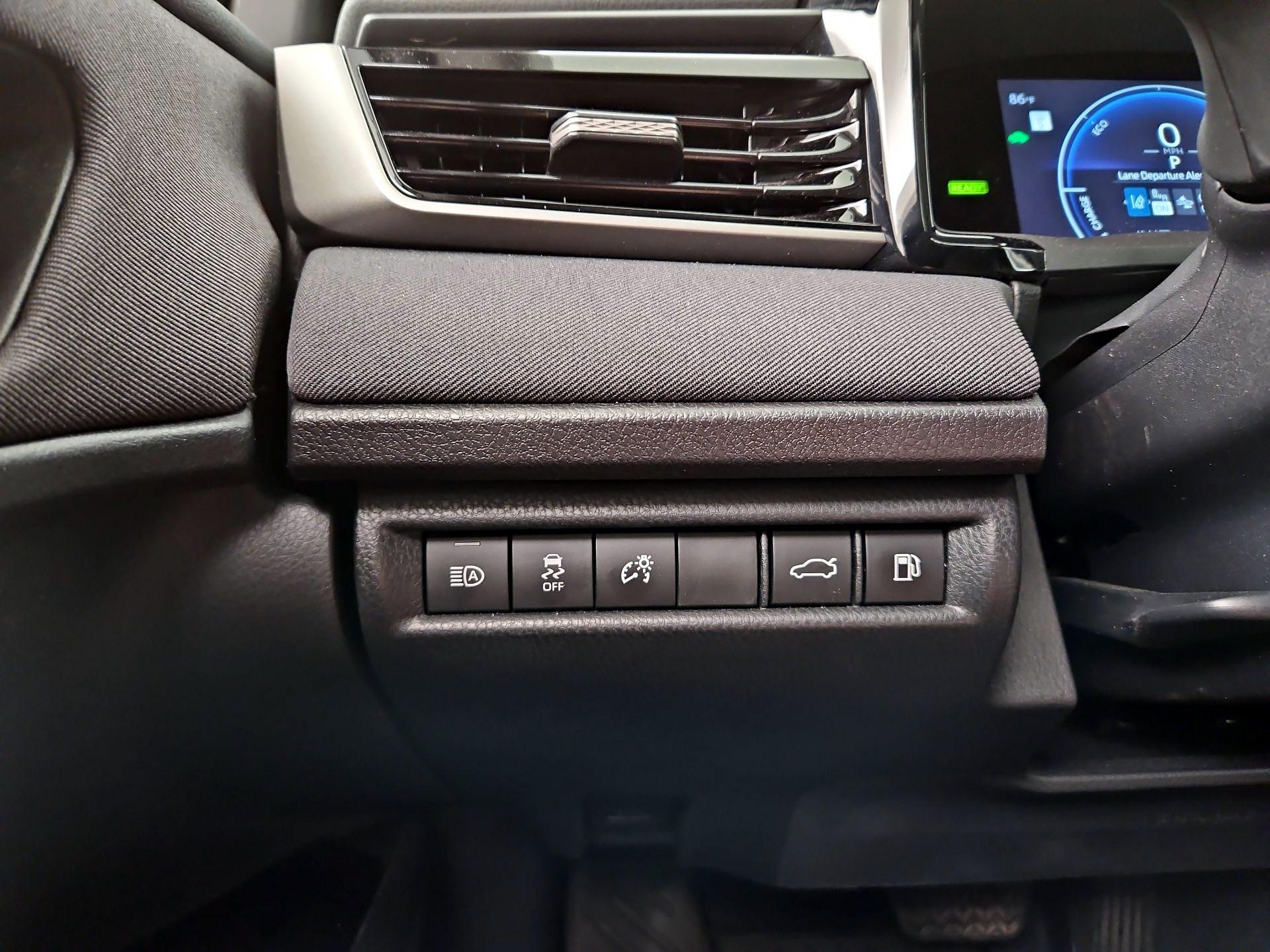 Thumbnail: 2025 Toyota Camry - 13