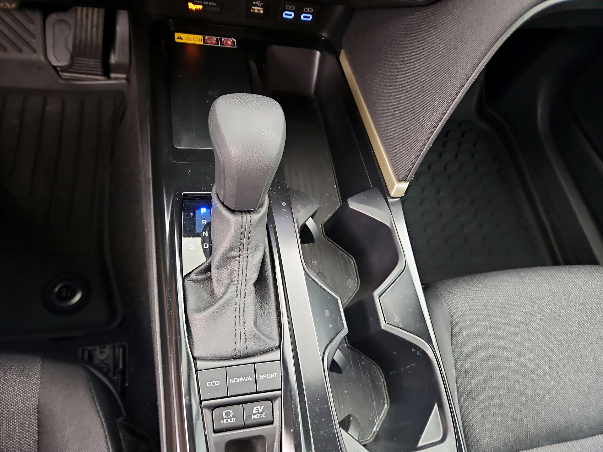 Thumbnail: 2025 Toyota Camry - 18