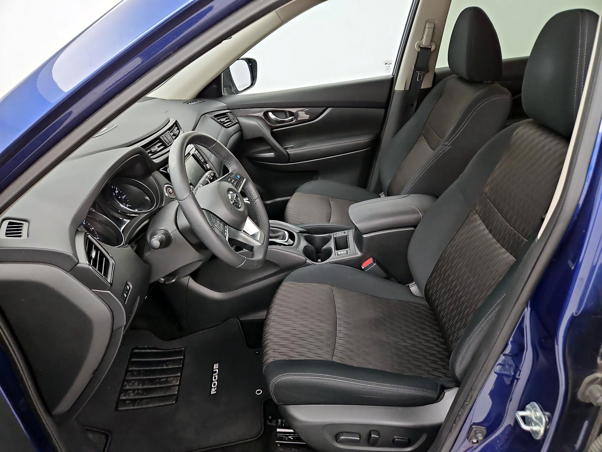 Thumbnail: 2019 Nissan Rogue - 11