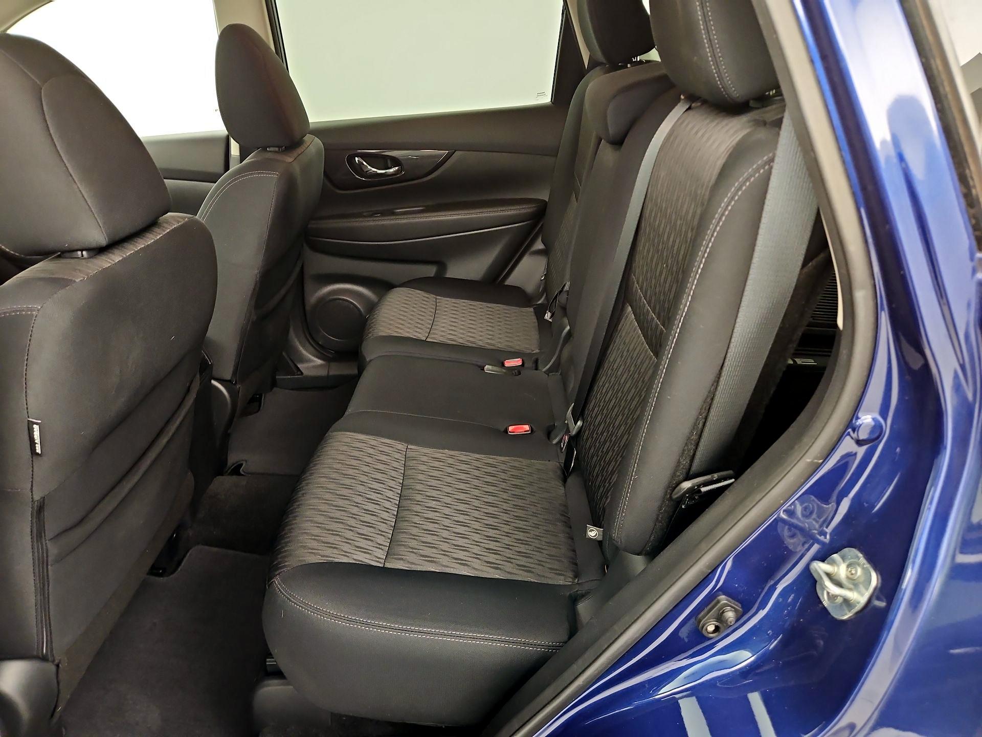 Thumbnail: 2019 Nissan Rogue - 20