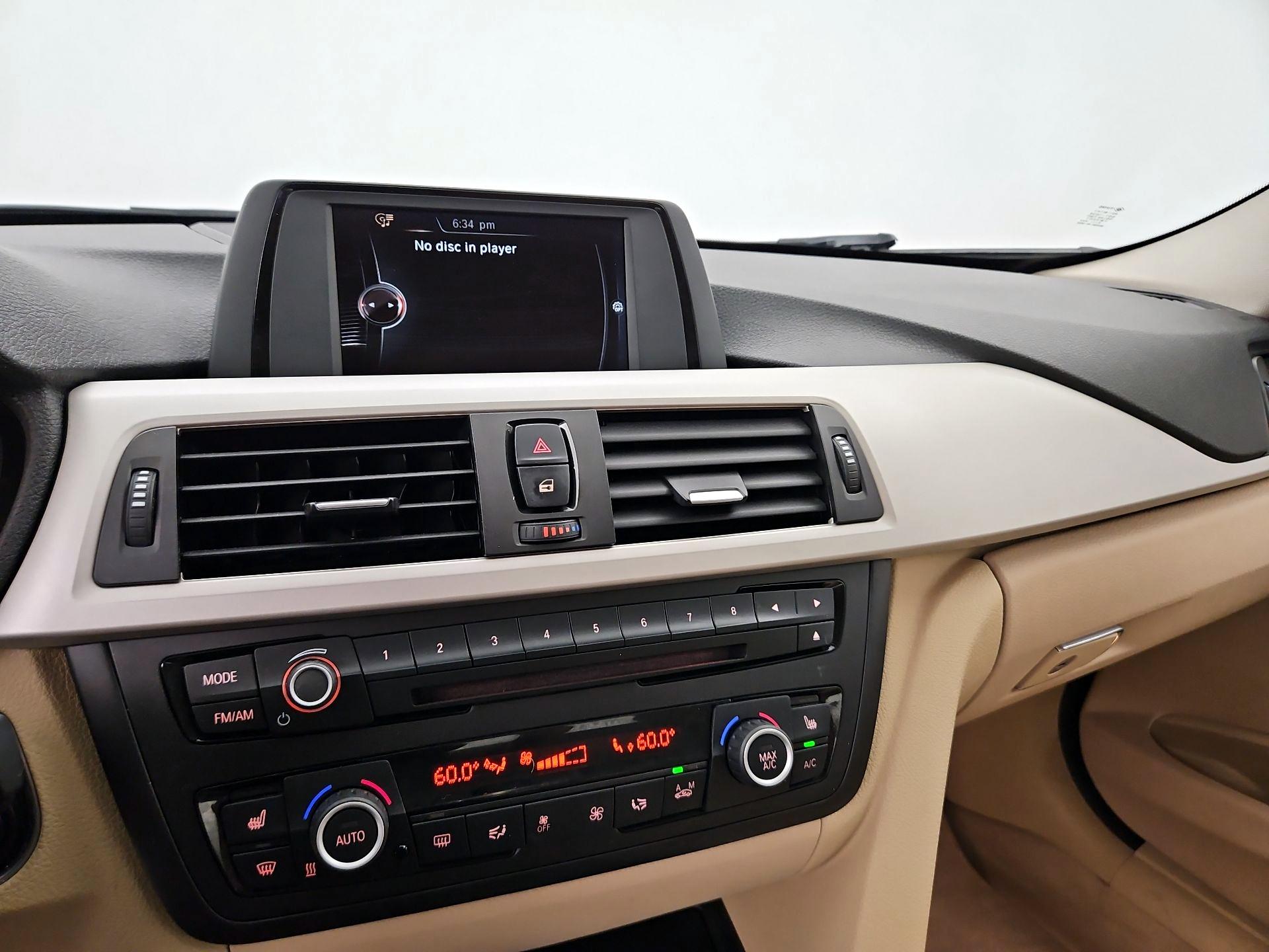 Thumbnail: 2015 BMW 3 Series - 14