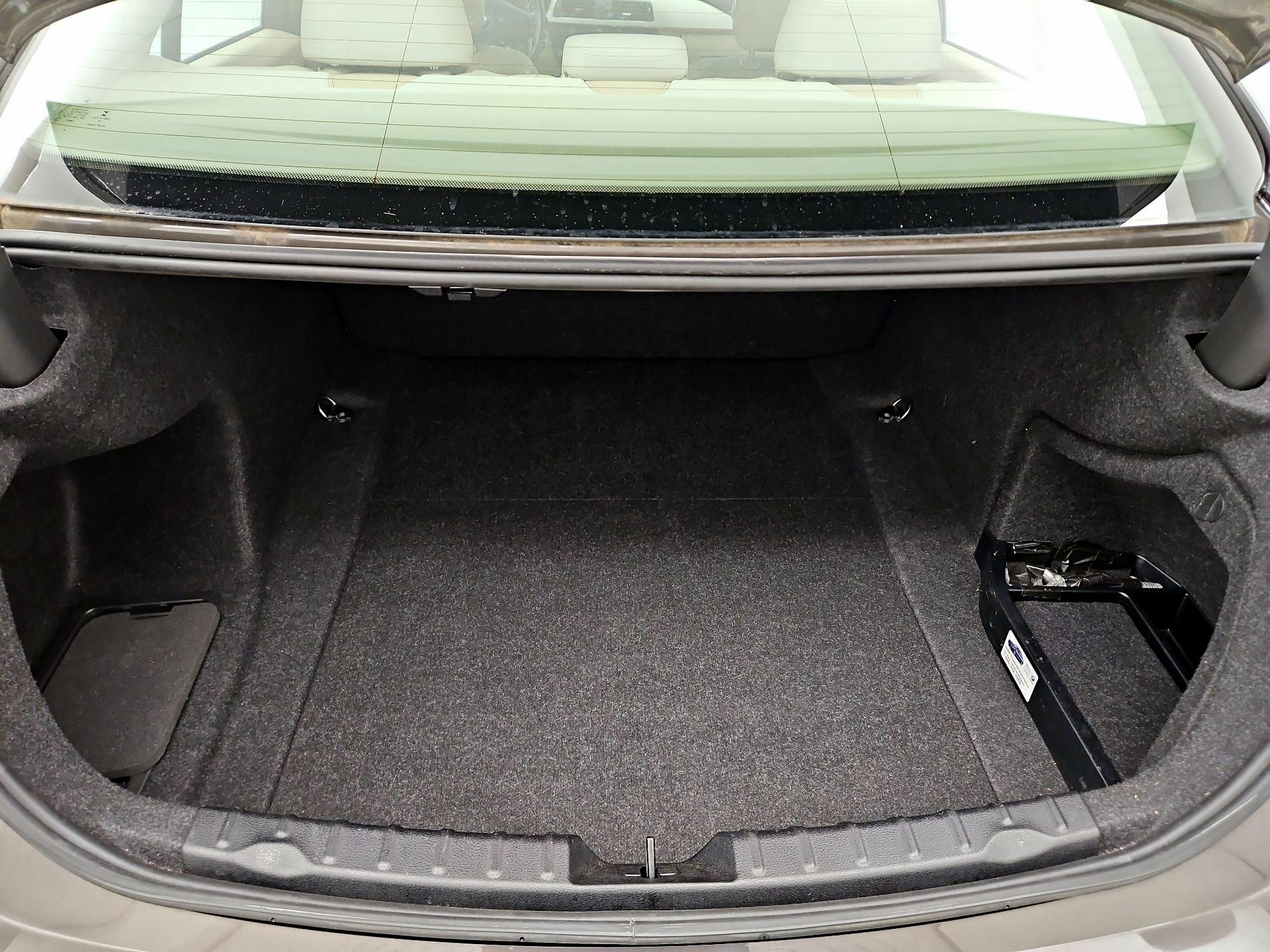 Thumbnail: 2015 BMW 3 Series - 19