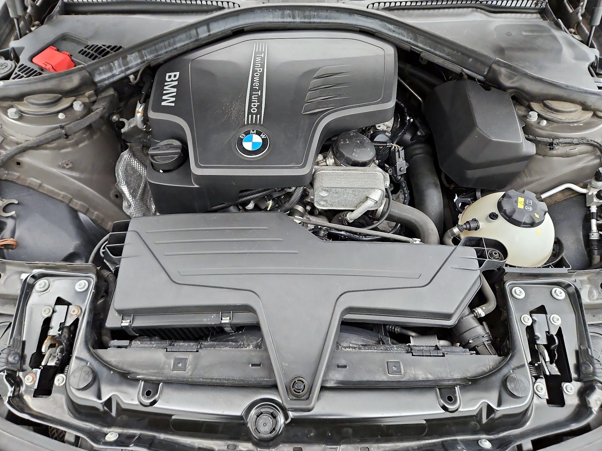 Thumbnail: 2015 BMW 3 Series - 20