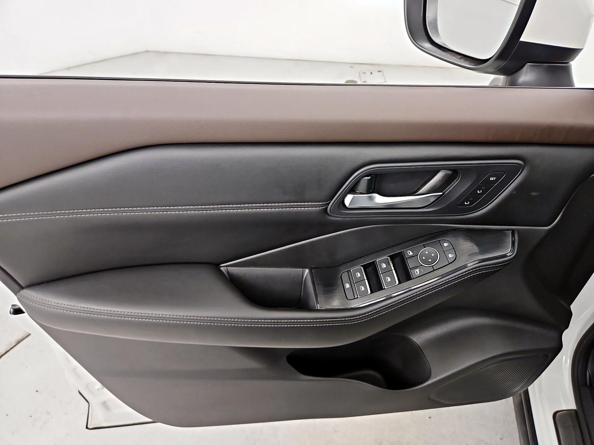 Thumbnail: 2023 Nissan Rogue - 12