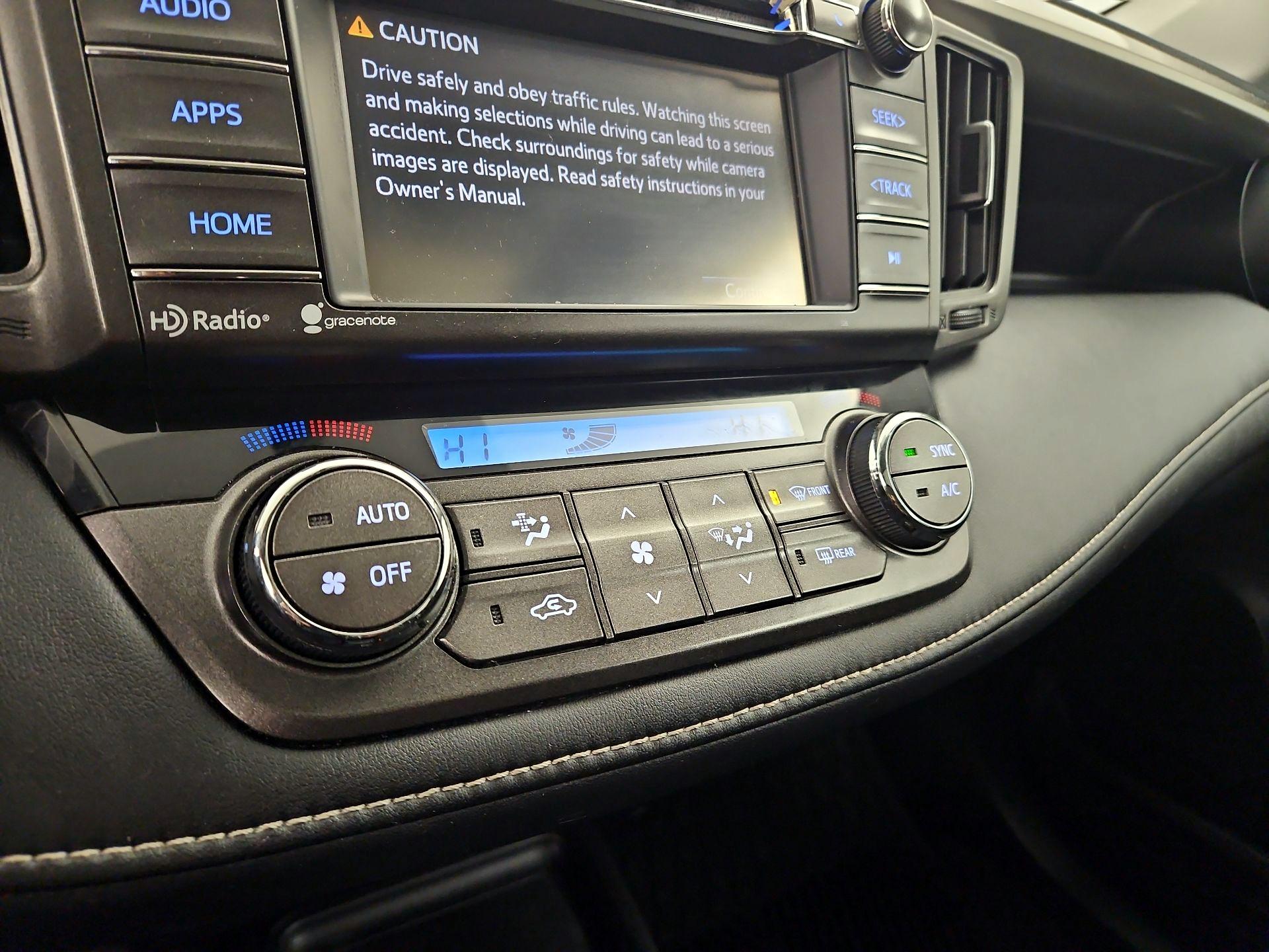 Thumbnail: 2015 Toyota RAV4 - 16