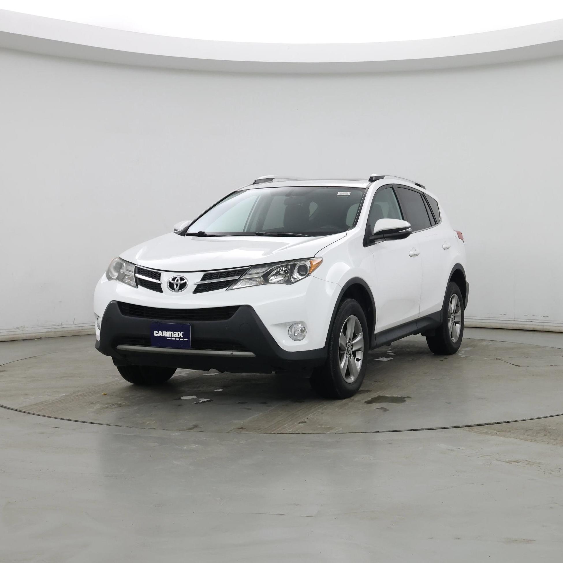 Thumbnail: 2015 Toyota RAV4 - 4