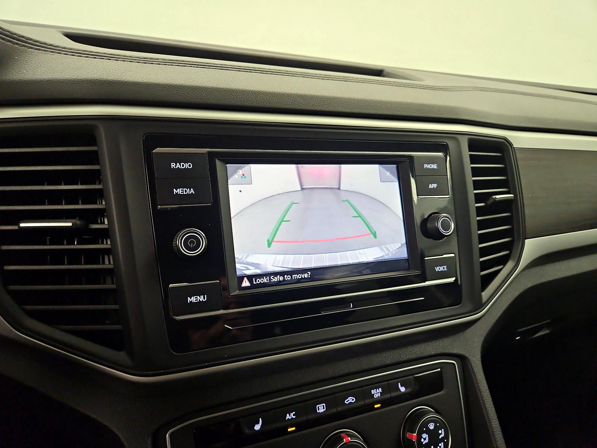 Thumbnail: 2023 Volkswagen Atlas - 14