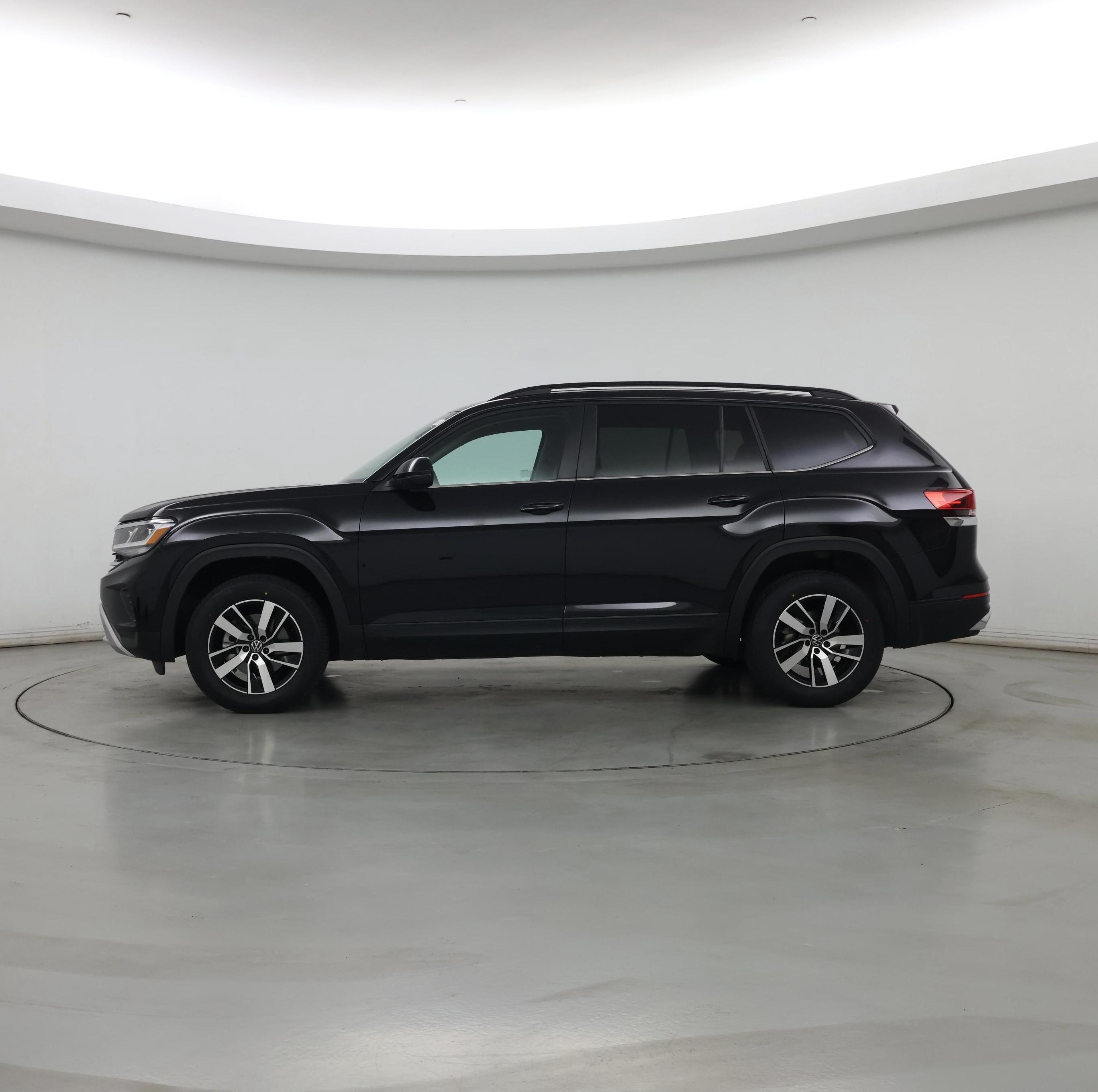 Thumbnail: 2023 Volkswagen Atlas - 3