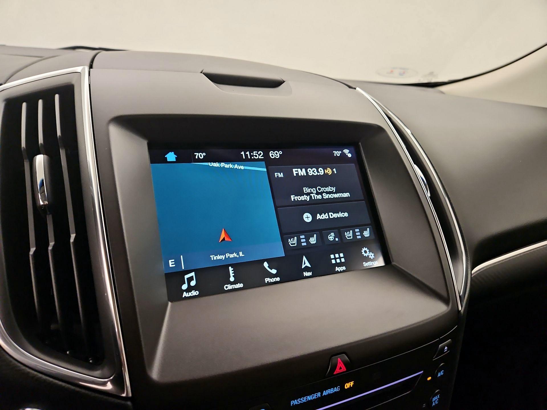 Thumbnail: 2018 Ford Edge - 16