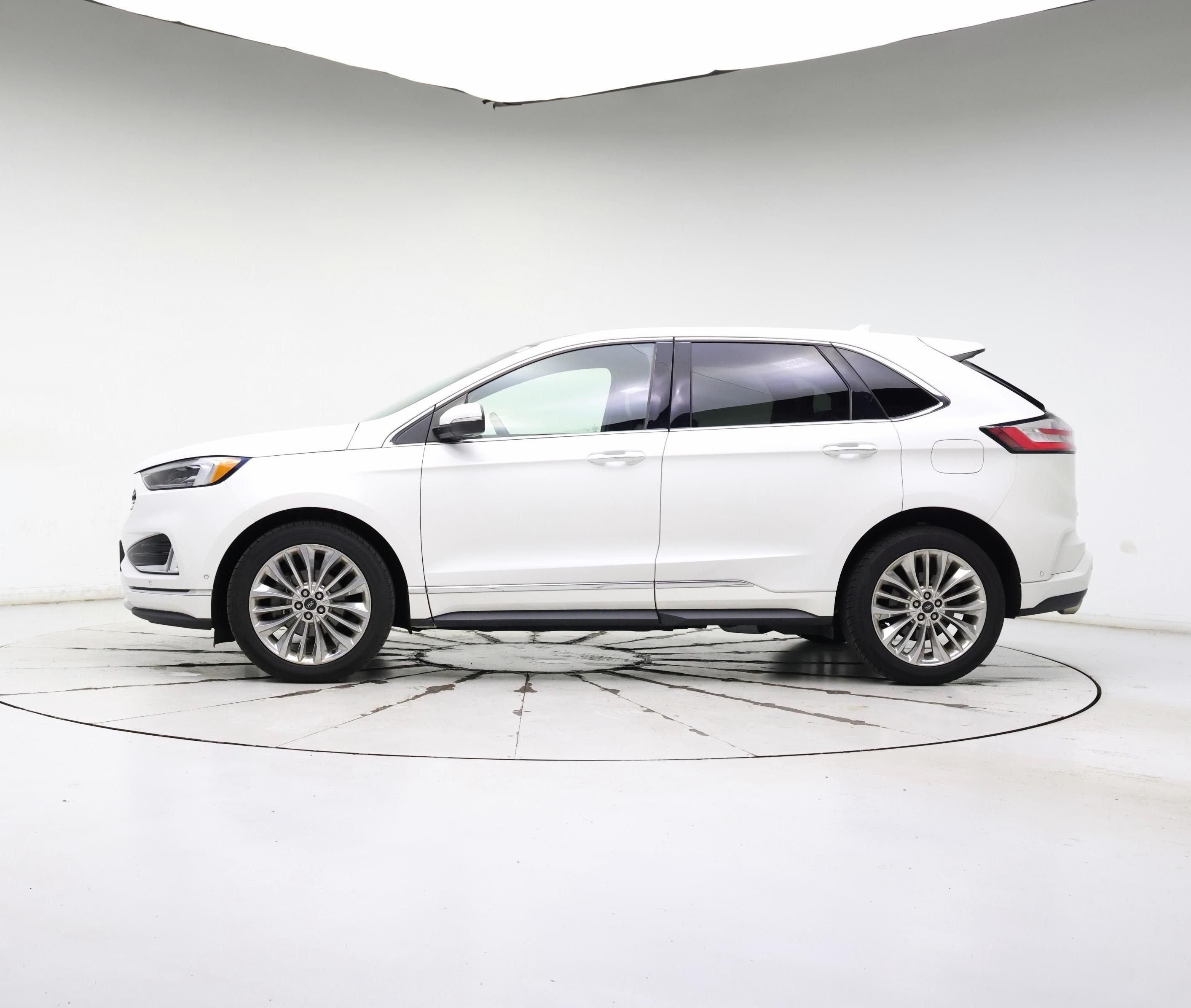 Thumbnail: 2020 Ford Edge - 3