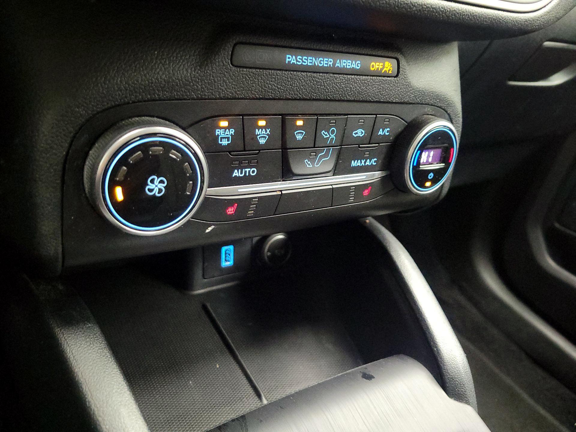 Thumbnail: 2020 Ford Escape - 14