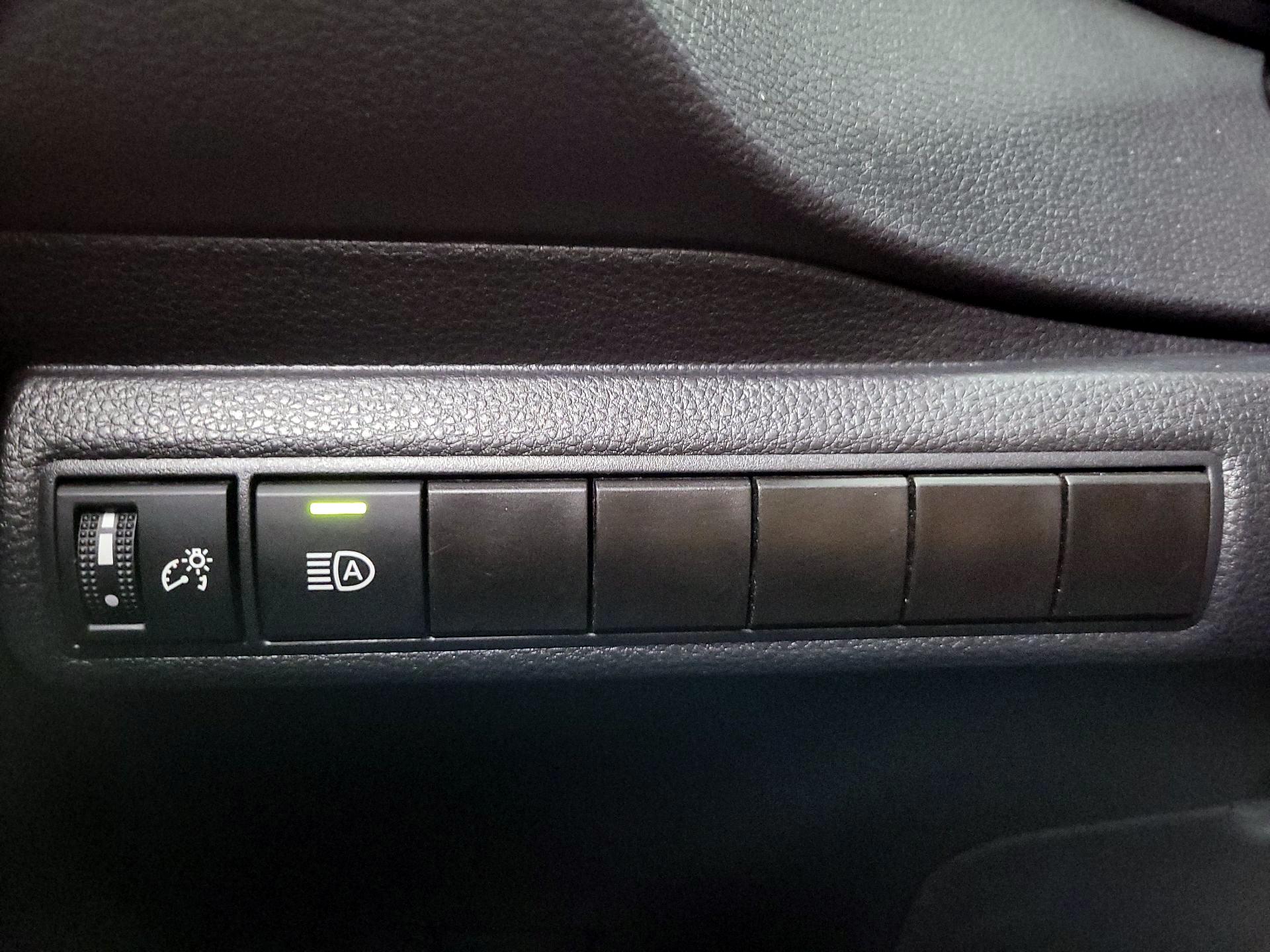 Thumbnail: 2024 Toyota Corolla - 13