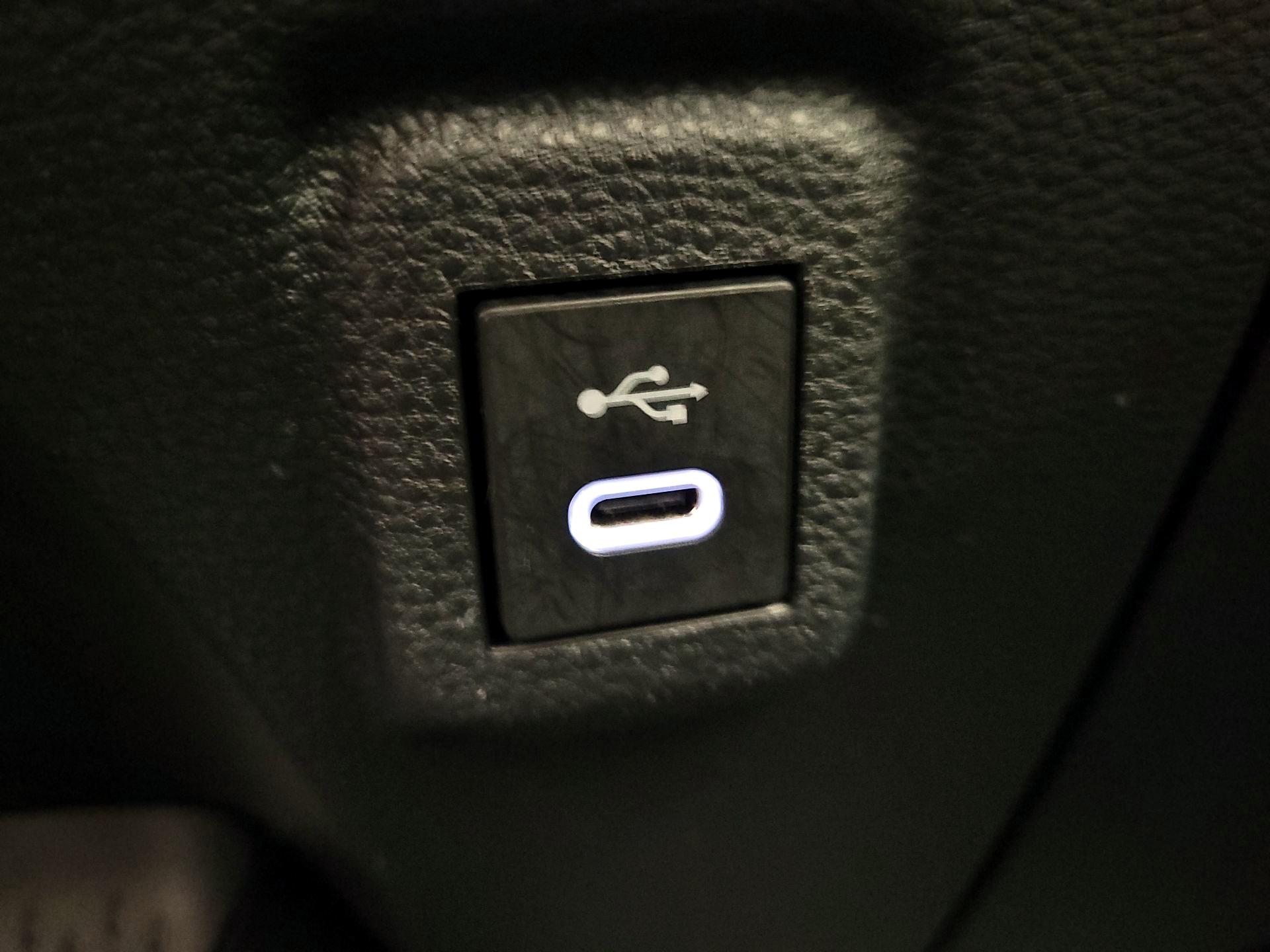 Thumbnail: 2024 Toyota Corolla - 18