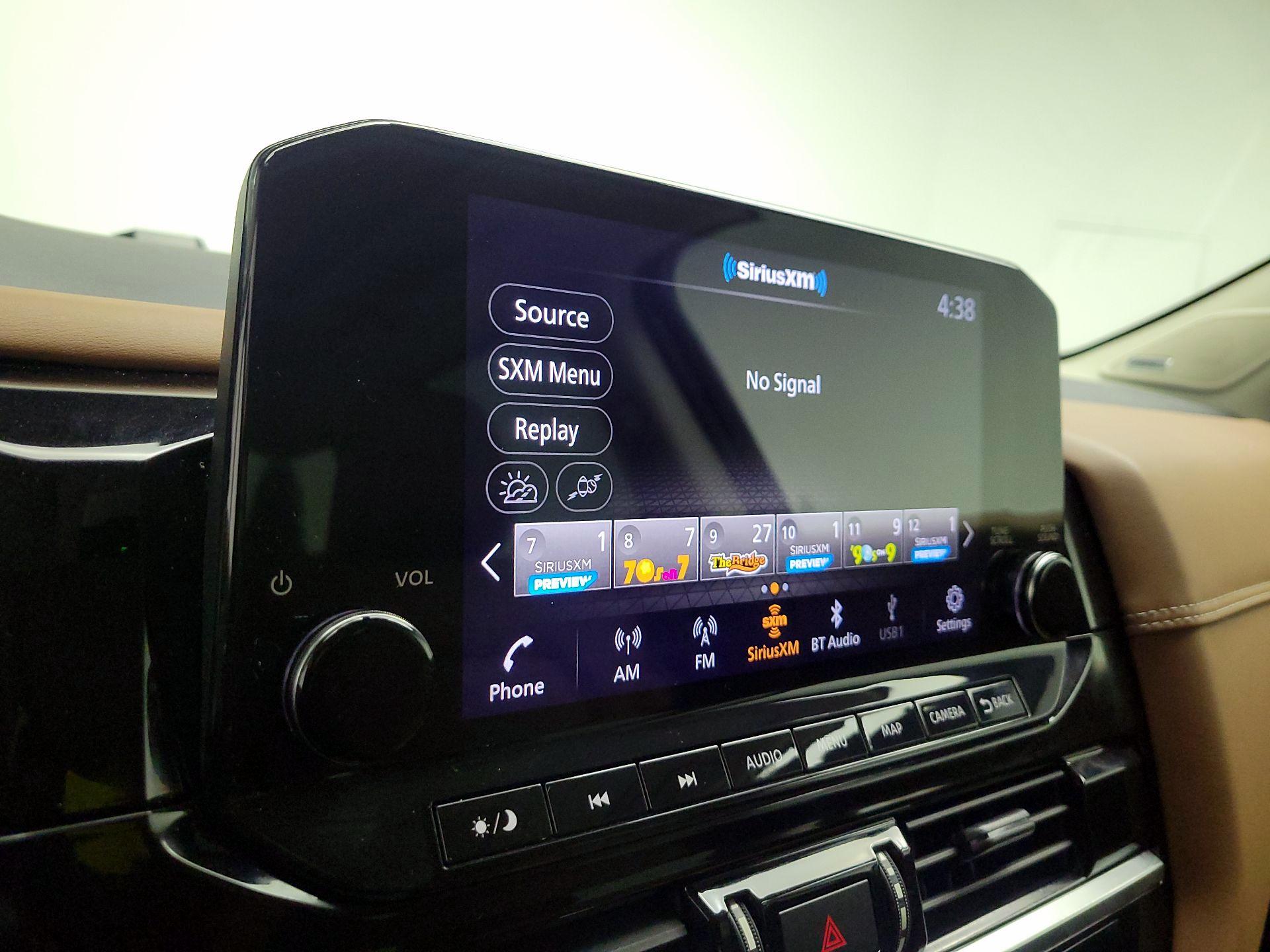 Thumbnail: 2023 Nissan Pathfinder - 15