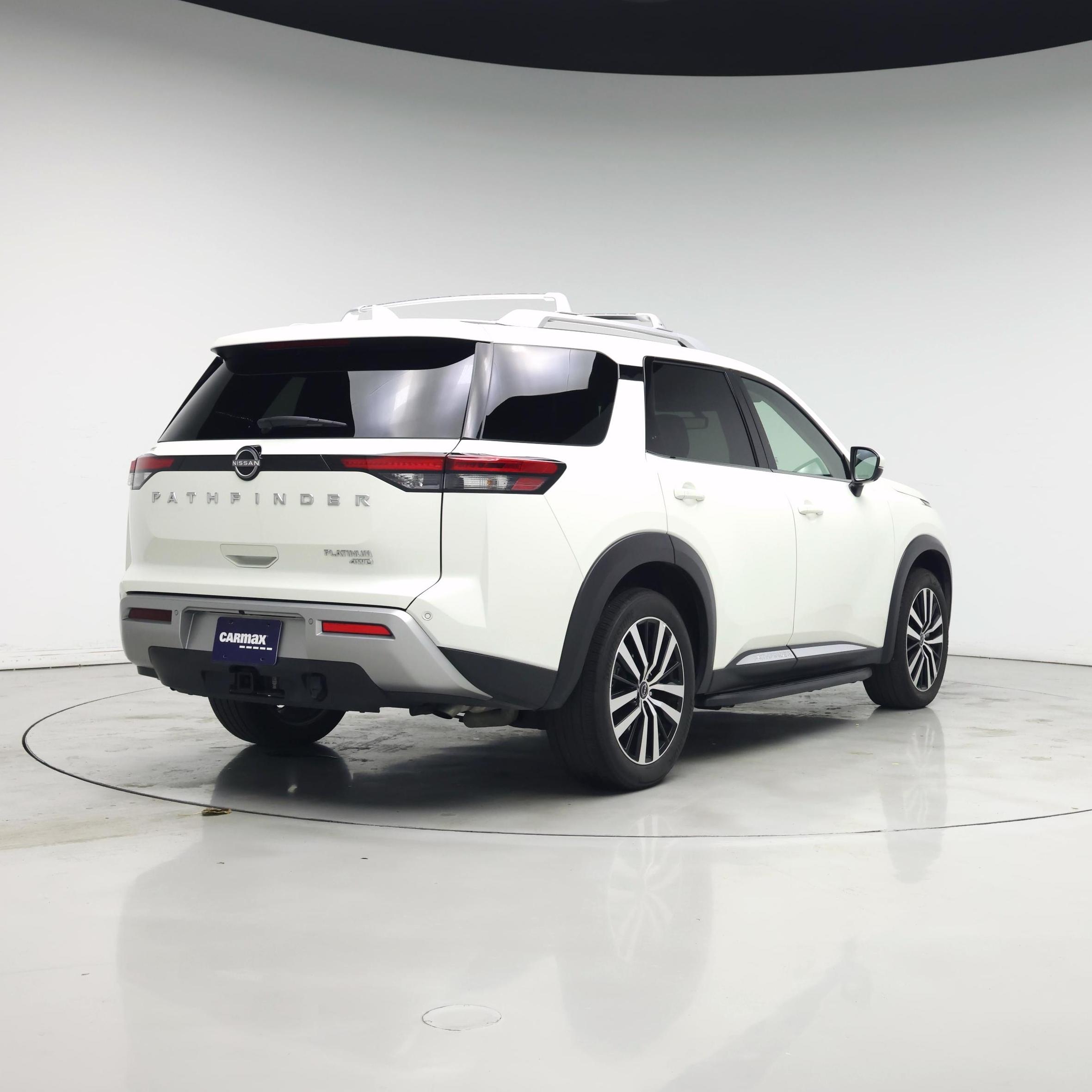 Thumbnail: 2023 Nissan Pathfinder - 8