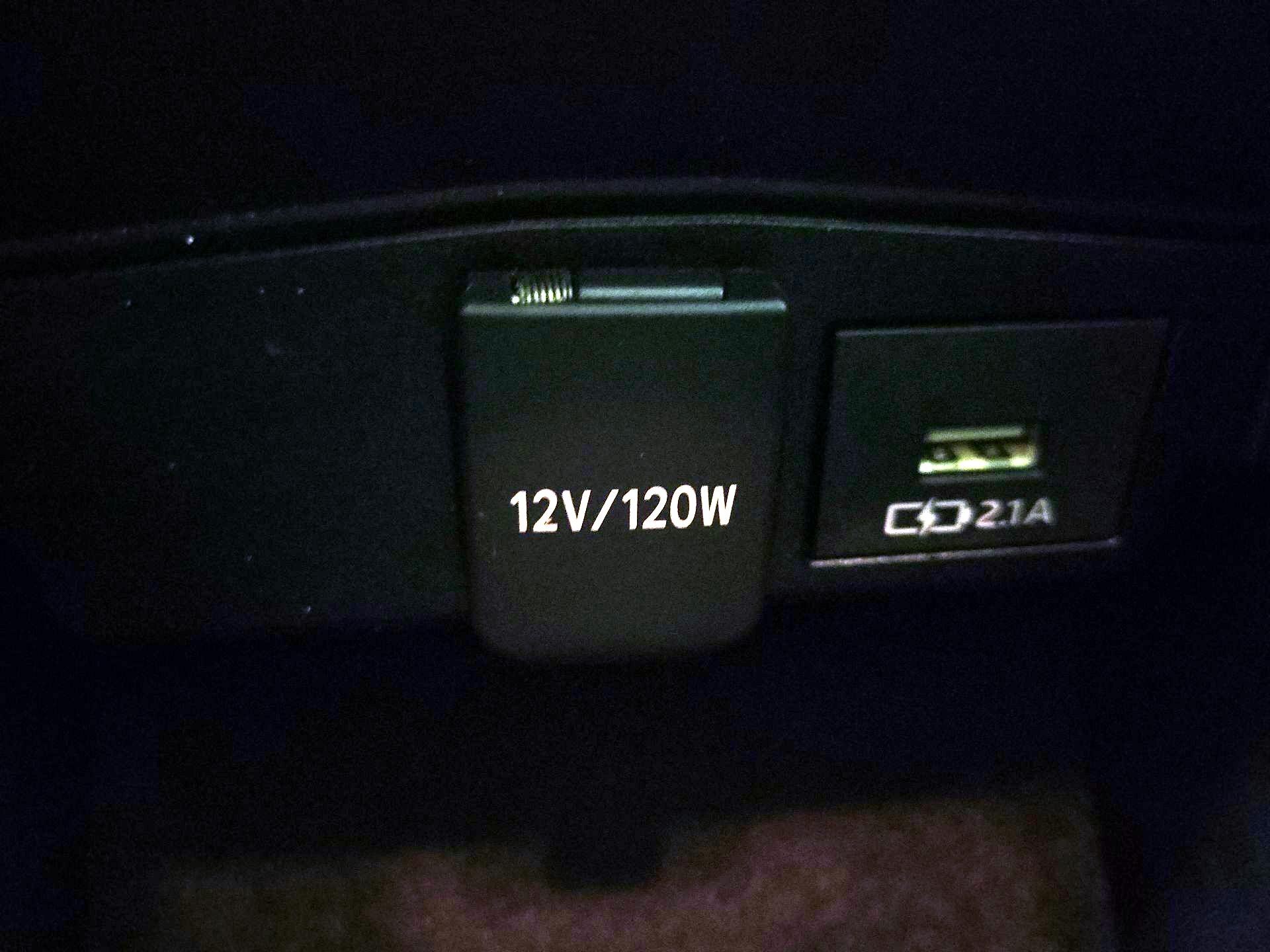 Thumbnail: 2021 Toyota Corolla - 18