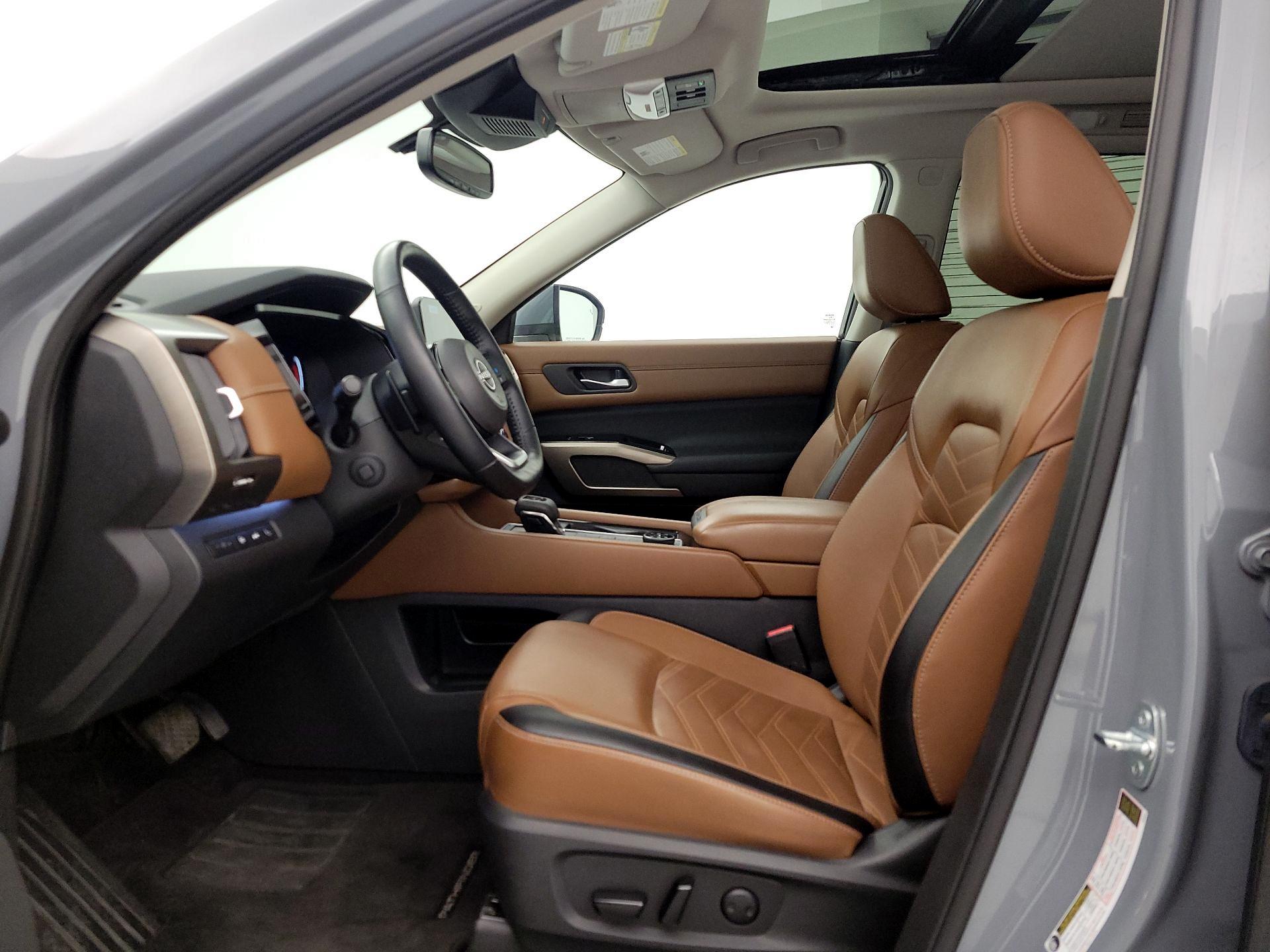 Thumbnail: 2022 Nissan Pathfinder - 11