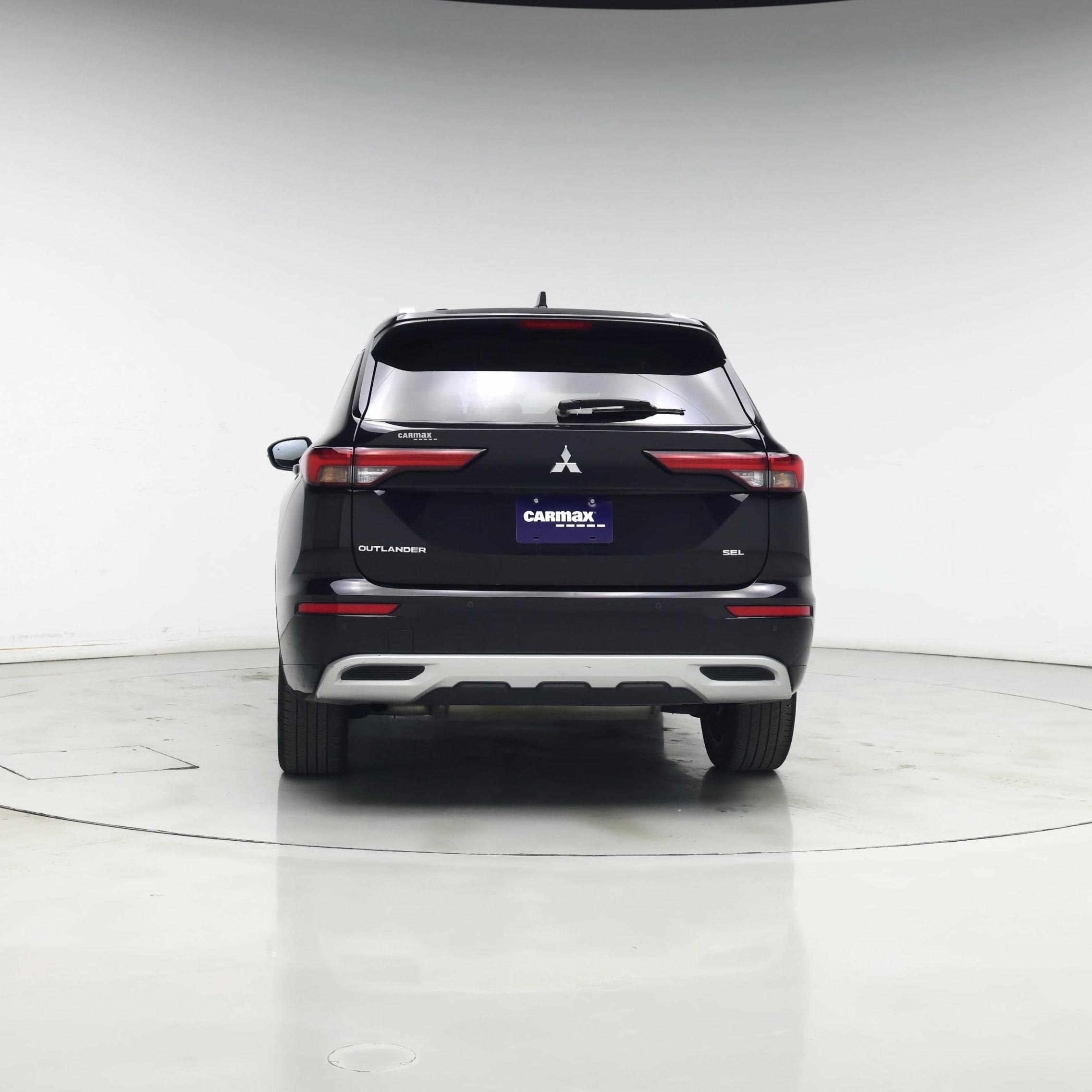 Thumbnail: 2023 Mitsubishi Outlander - 6