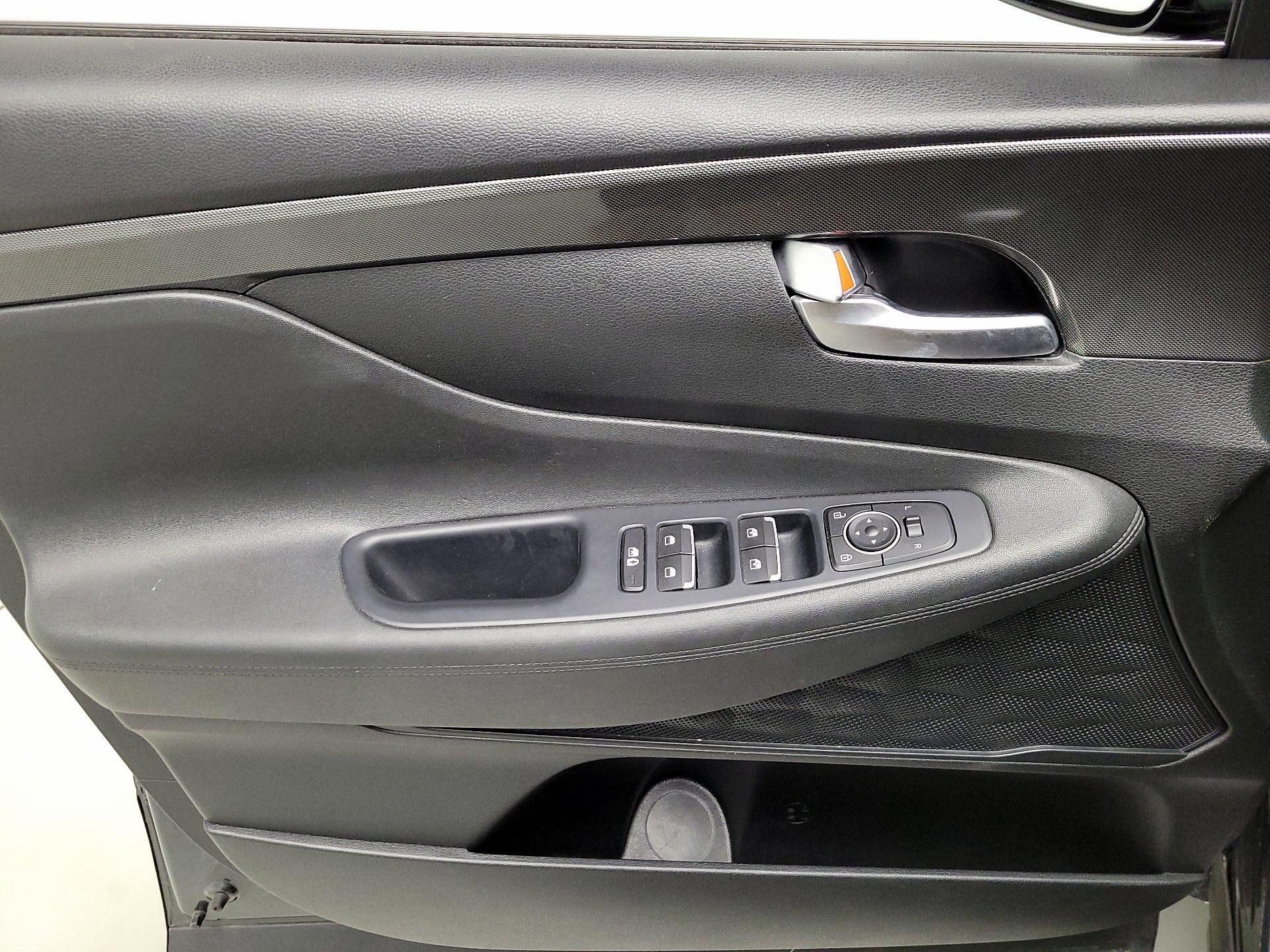 Thumbnail: 2023 Hyundai Santa Fe - 12