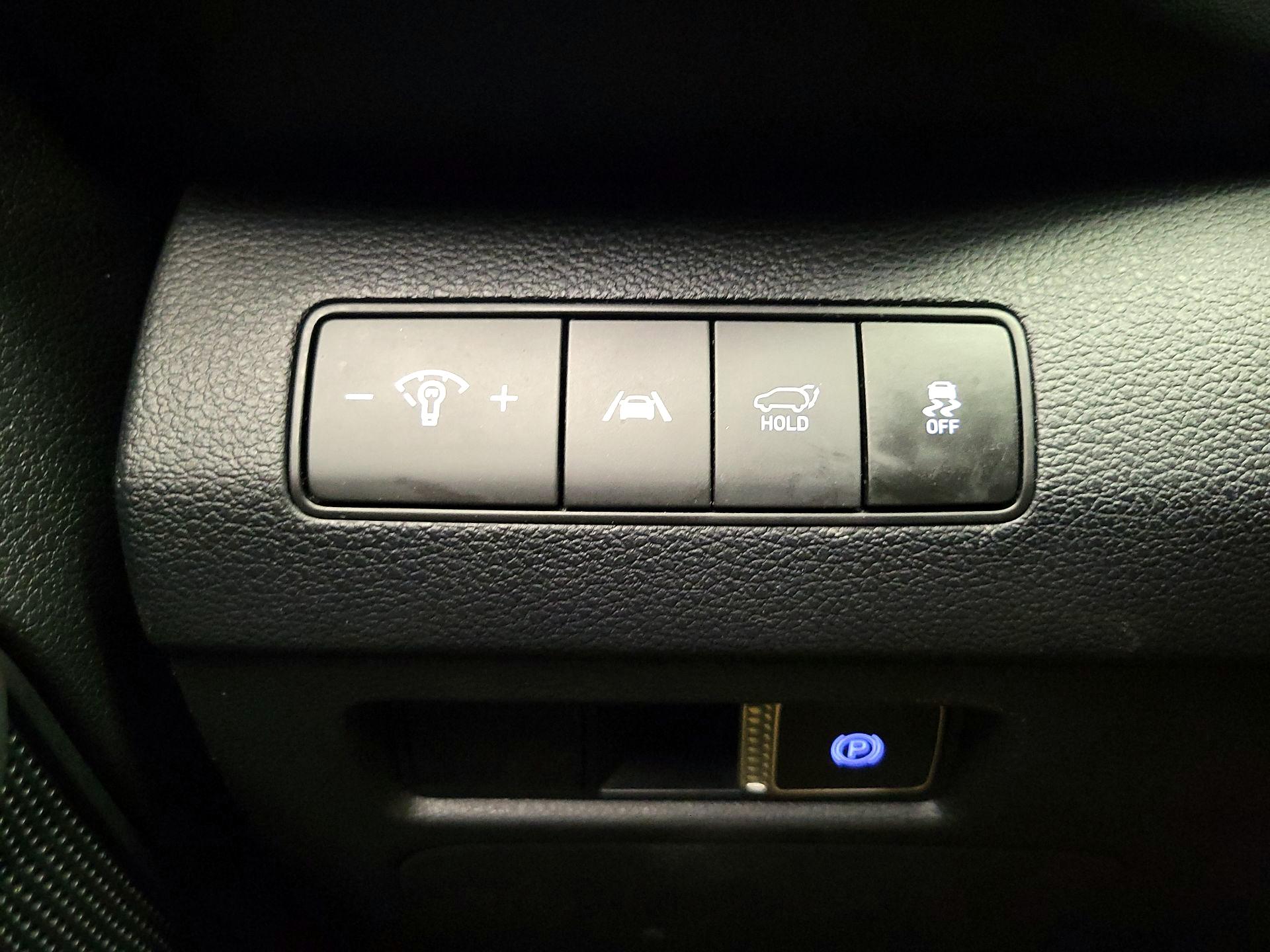 Thumbnail: 2023 Hyundai Santa Fe - 13