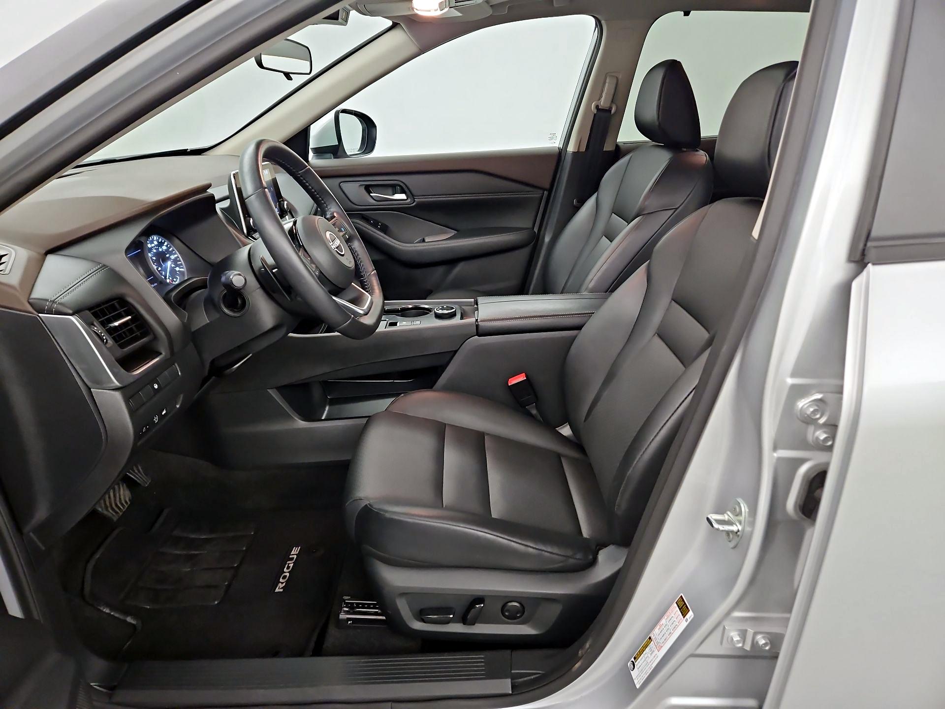 Thumbnail: 2023 Nissan Rogue - 11