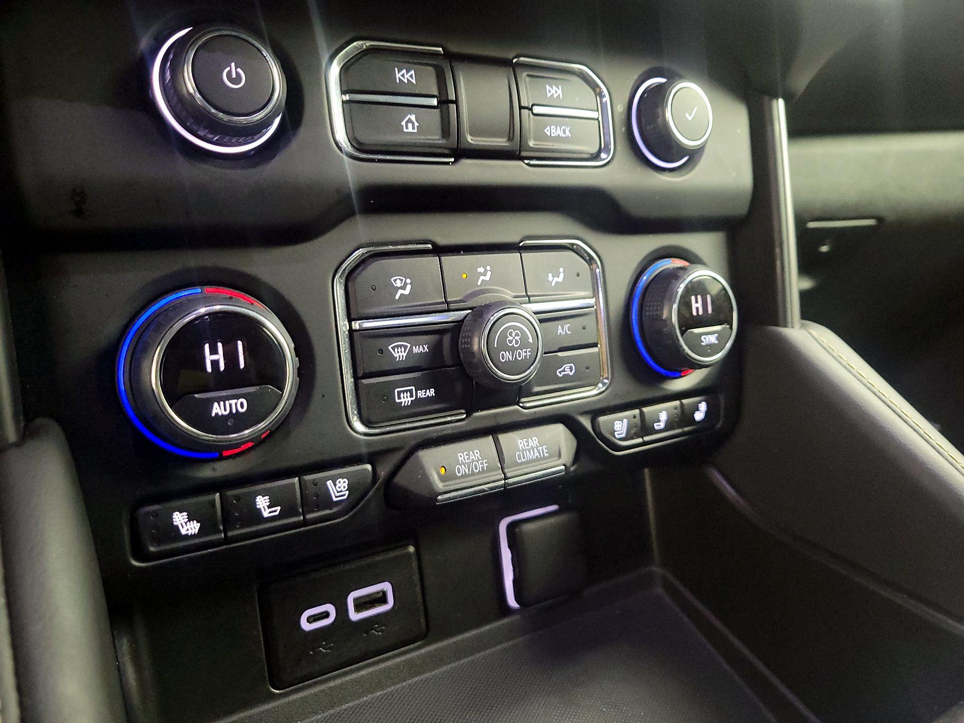 Thumbnail: 2023 Chevrolet Suburban - 16