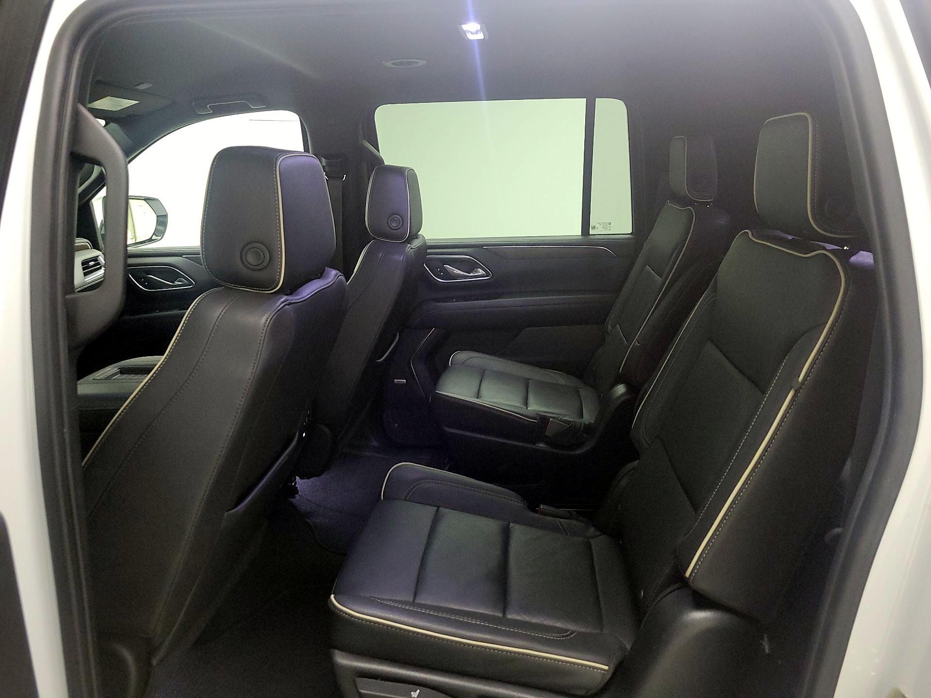 Thumbnail: 2023 Chevrolet Suburban - 18