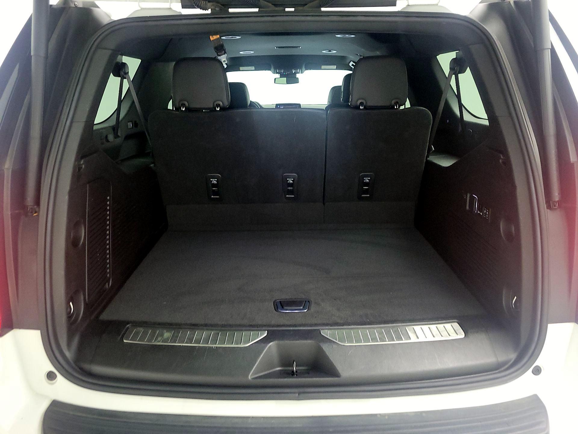 Thumbnail: 2023 Chevrolet Suburban - 20