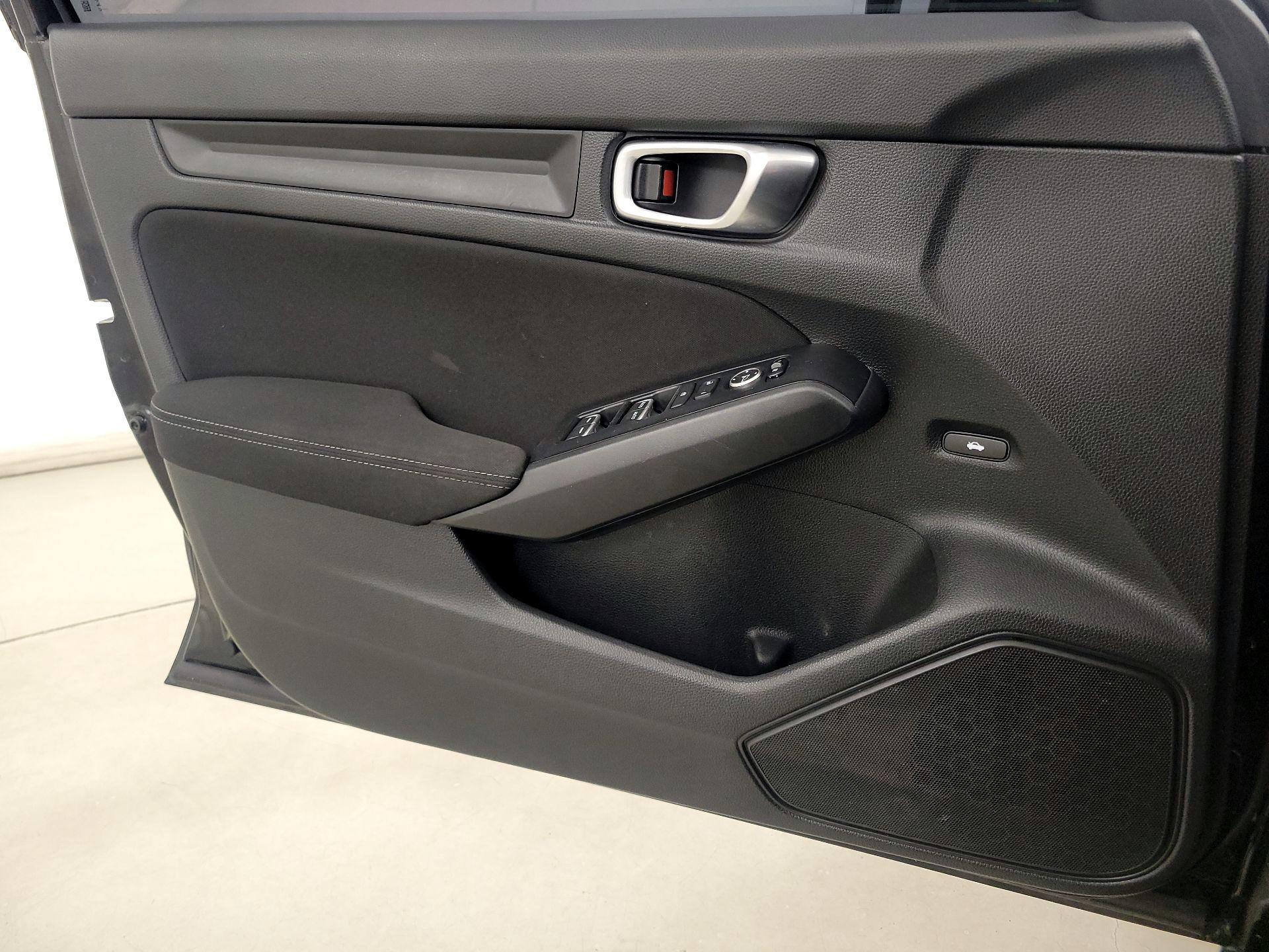 Thumbnail: 2023 Honda Civic - 12