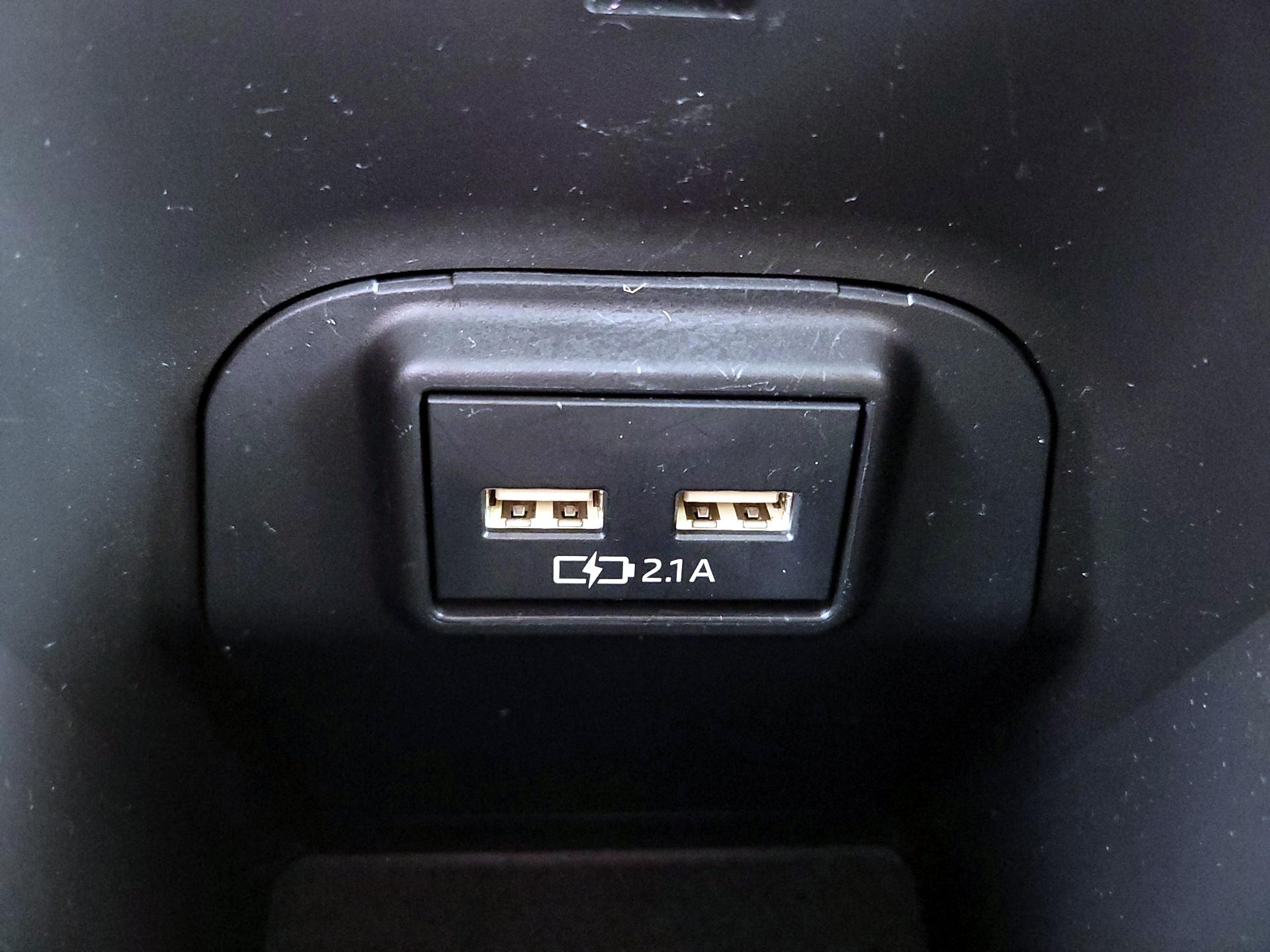 Thumbnail: 2021 Toyota RAV4 - 18