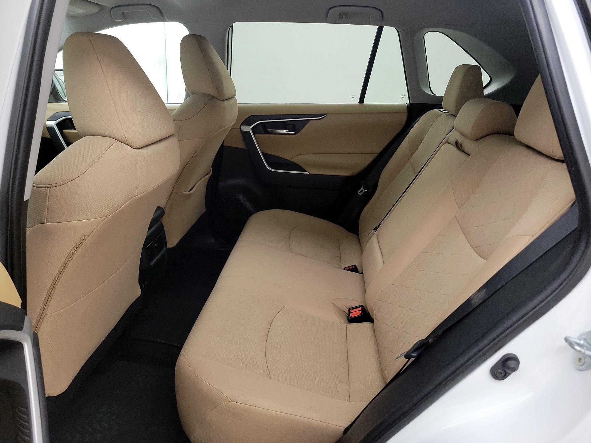 Thumbnail: 2021 Toyota RAV4 - 19