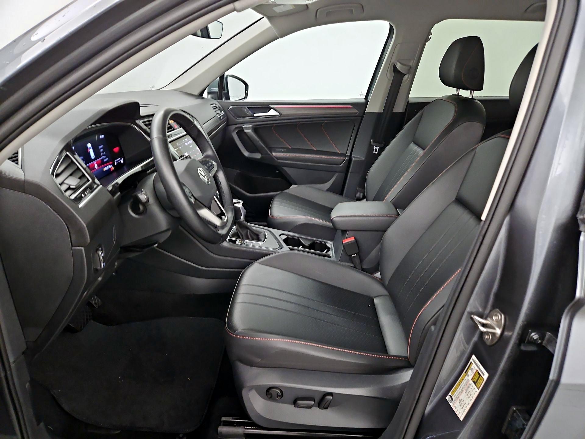 Thumbnail: 2024 Volkswagen Tiguan - 11